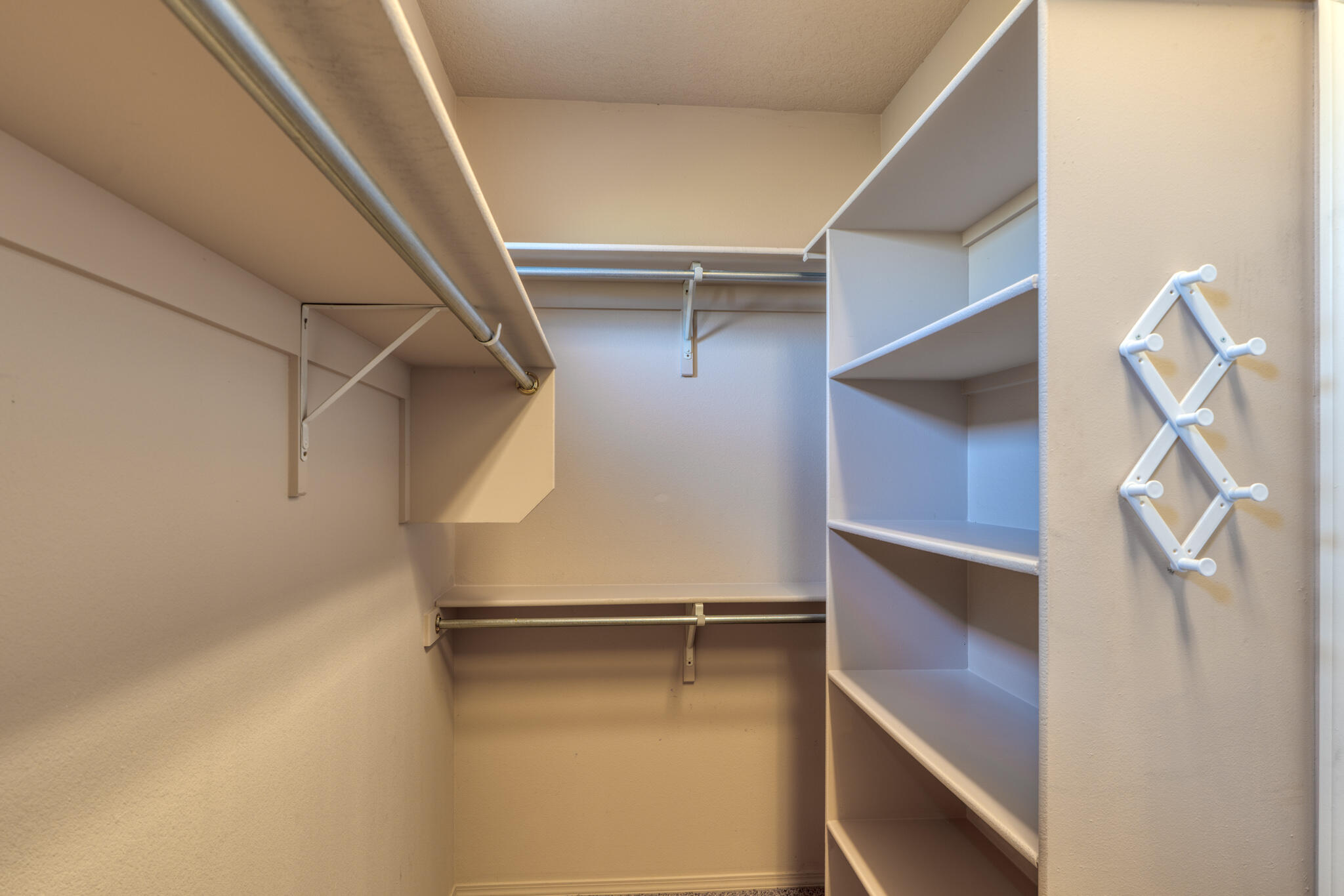 851 VISTA PATRON Drive