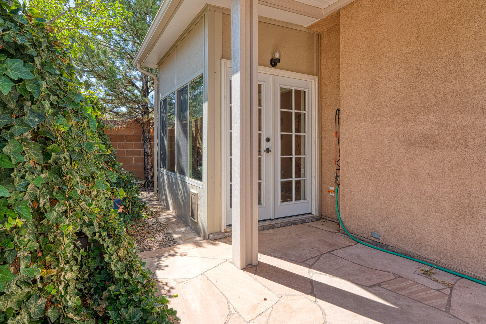 851 VISTA PATRON Drive