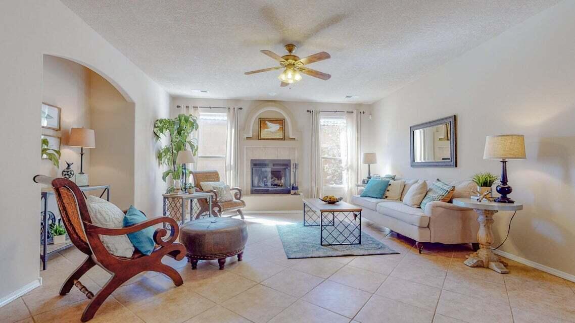 851 VISTA PATRON Drive