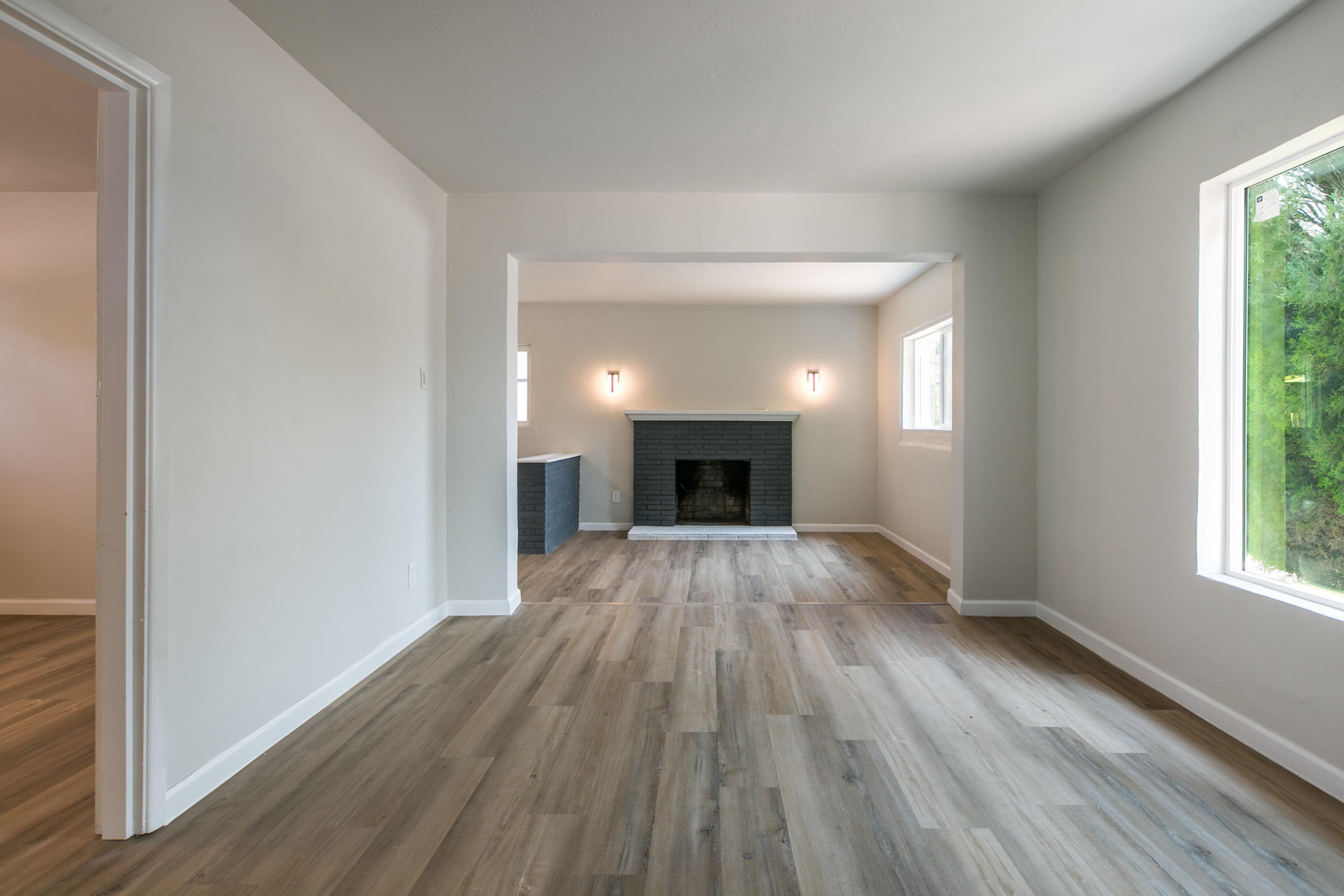 9113 FAIRBANKS Road NE