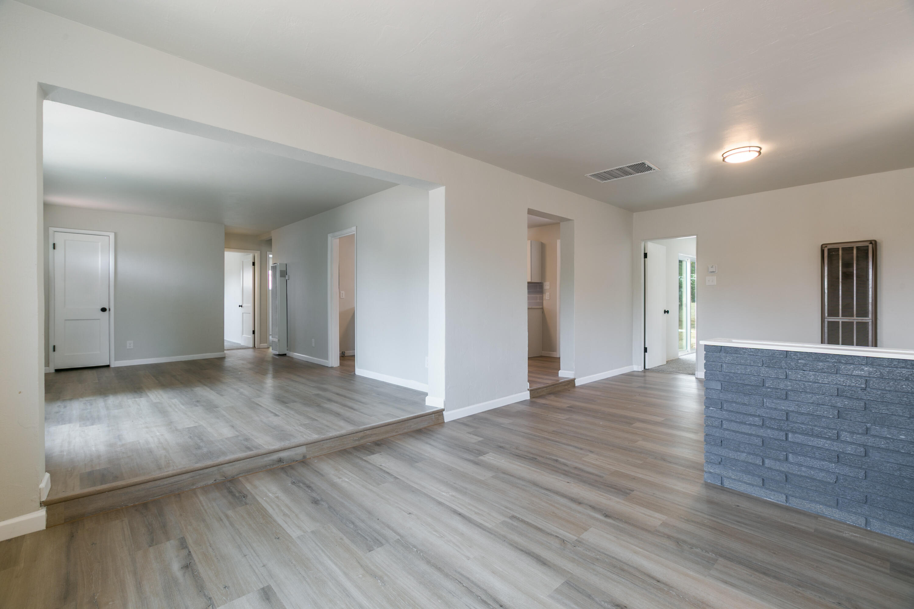 9113 FAIRBANKS Road NE