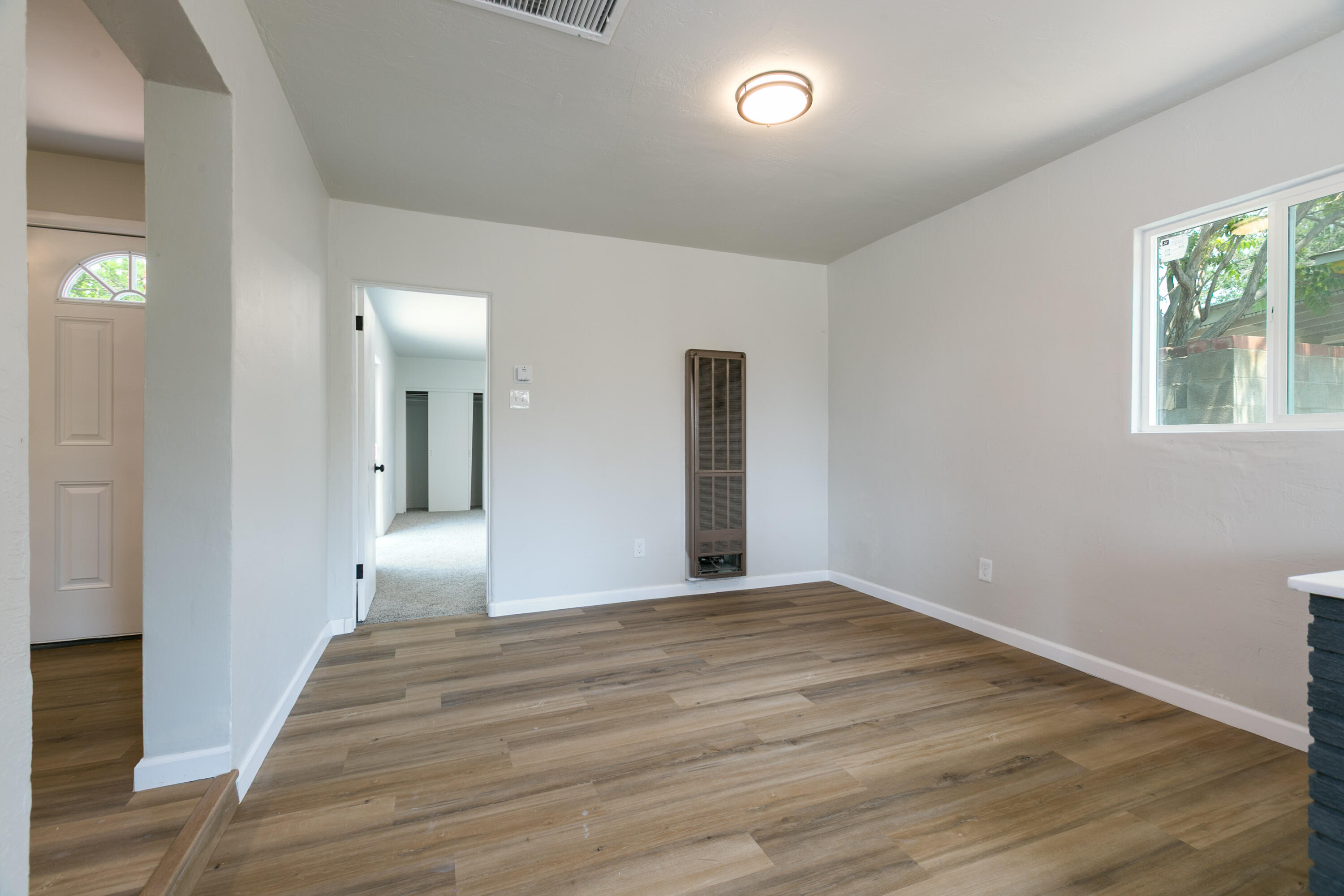 9113 FAIRBANKS Road NE