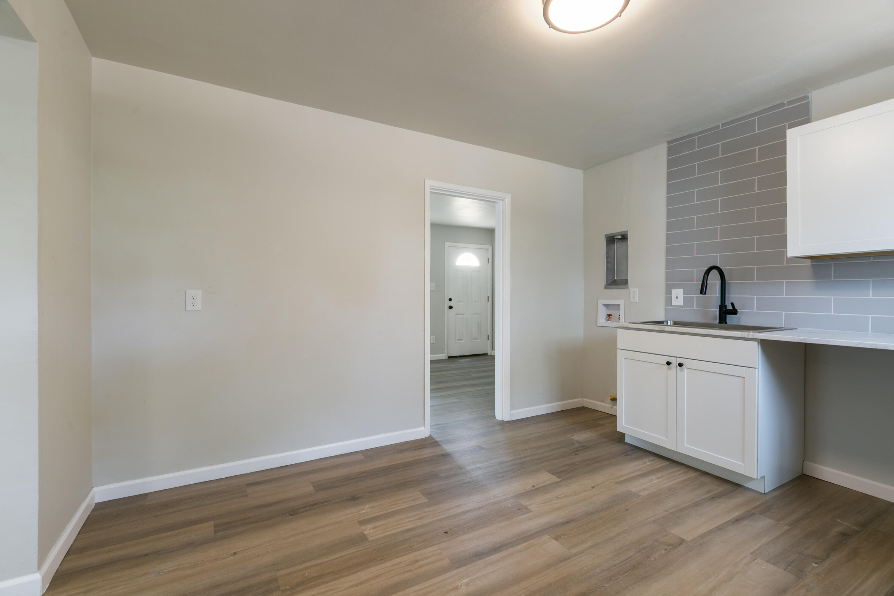 9113 FAIRBANKS Road NE