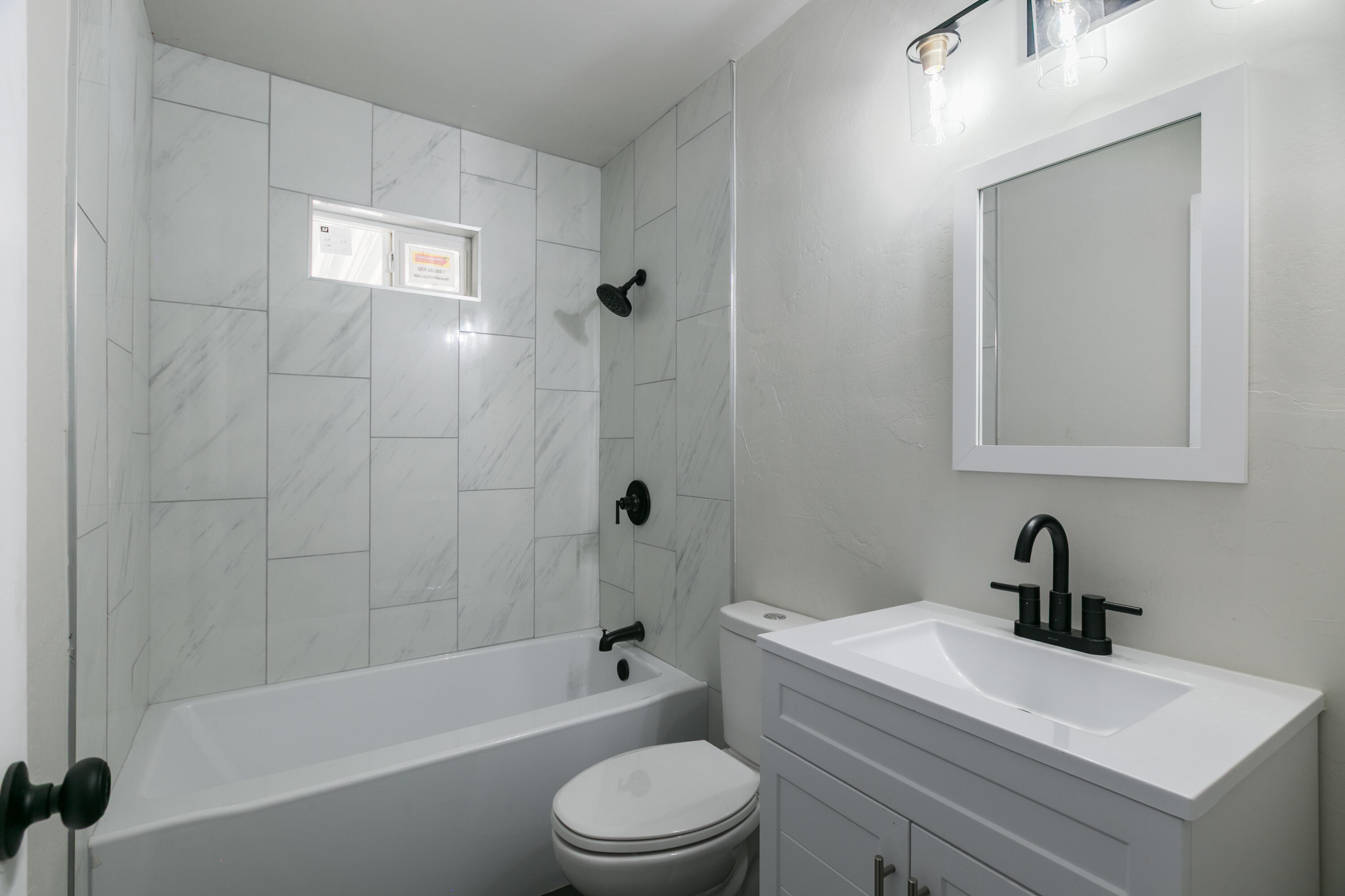 9113 FAIRBANKS Road NE