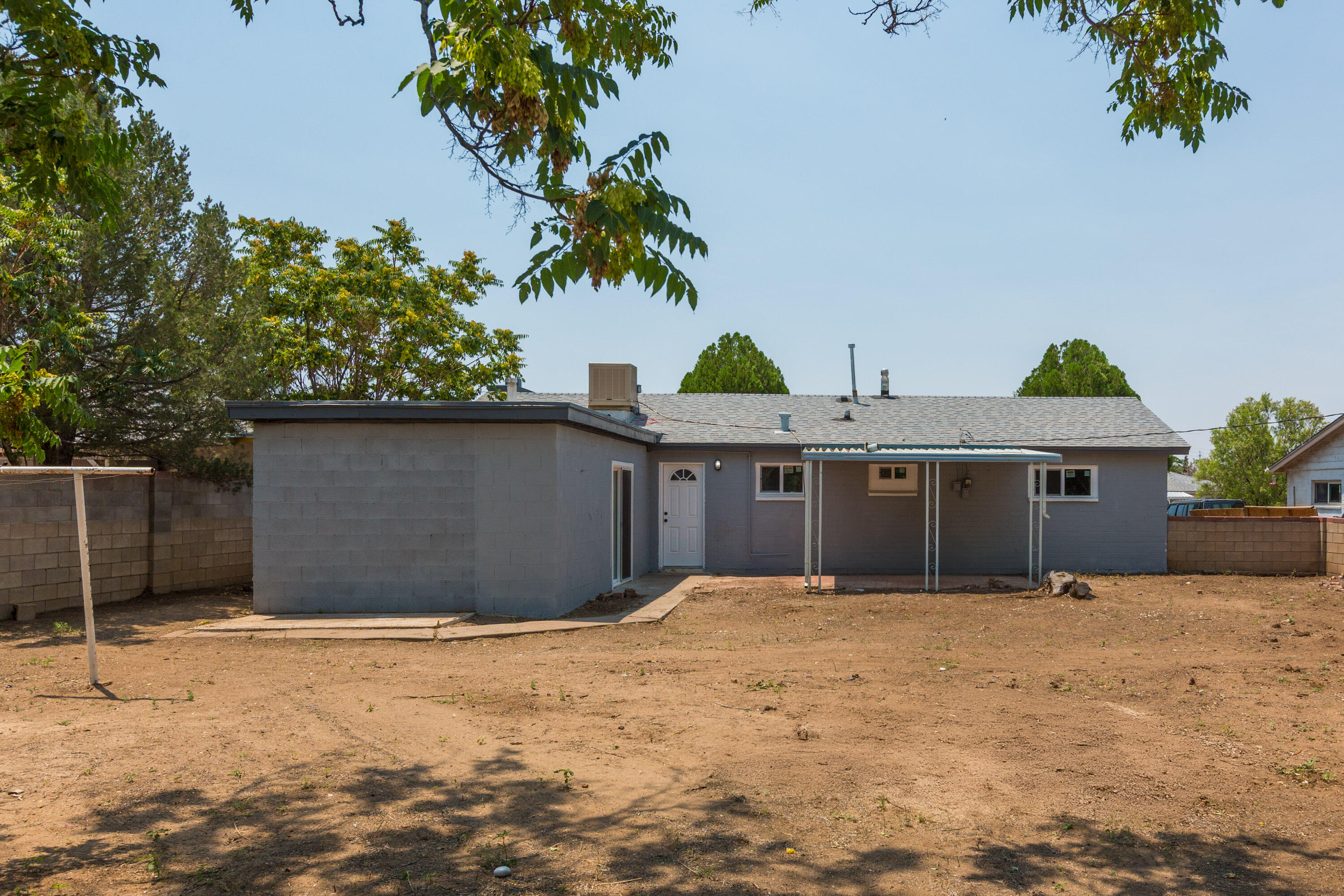 9113 FAIRBANKS Road NE