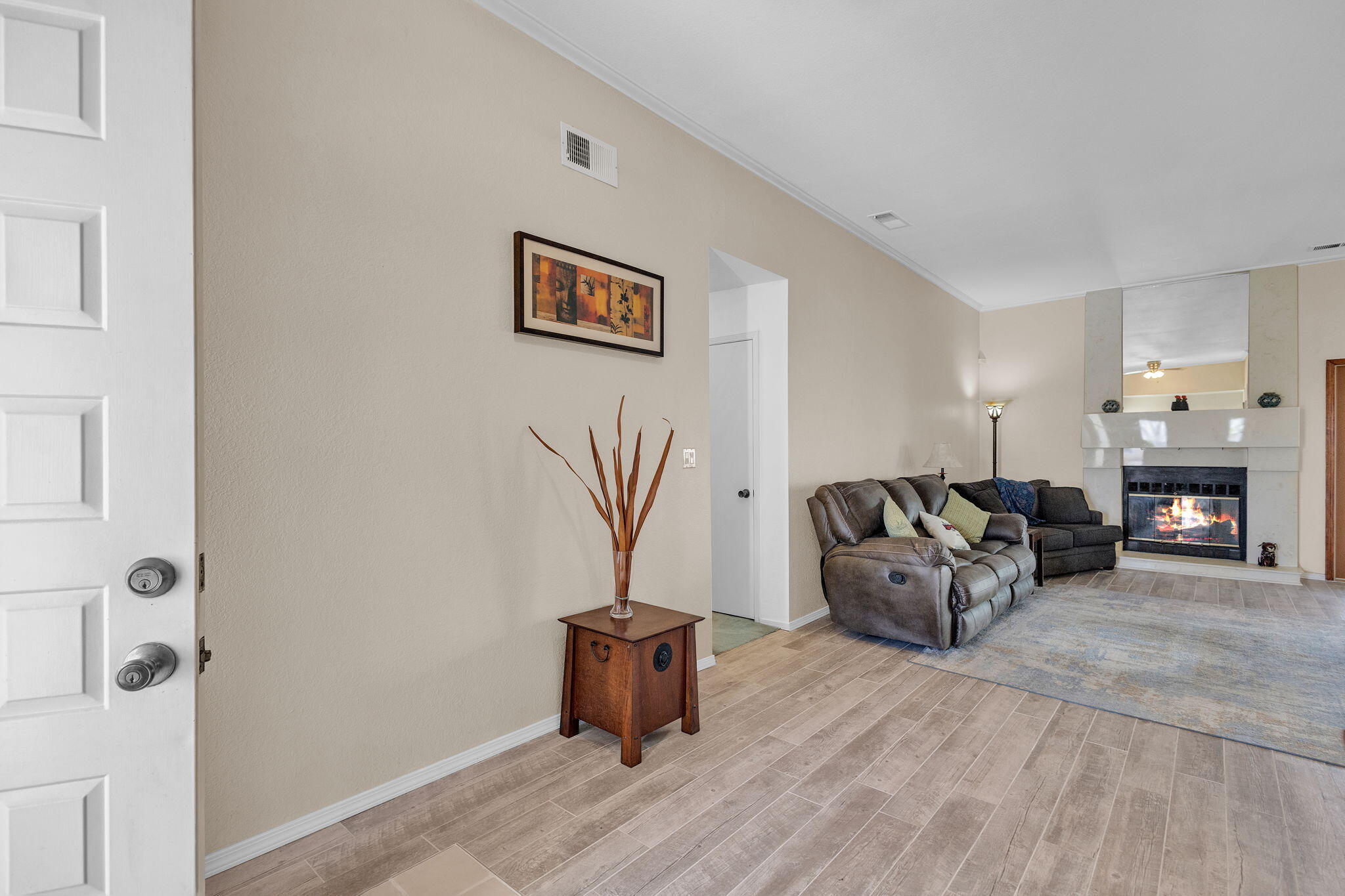 2013 LAKEWOOD Avenue NW