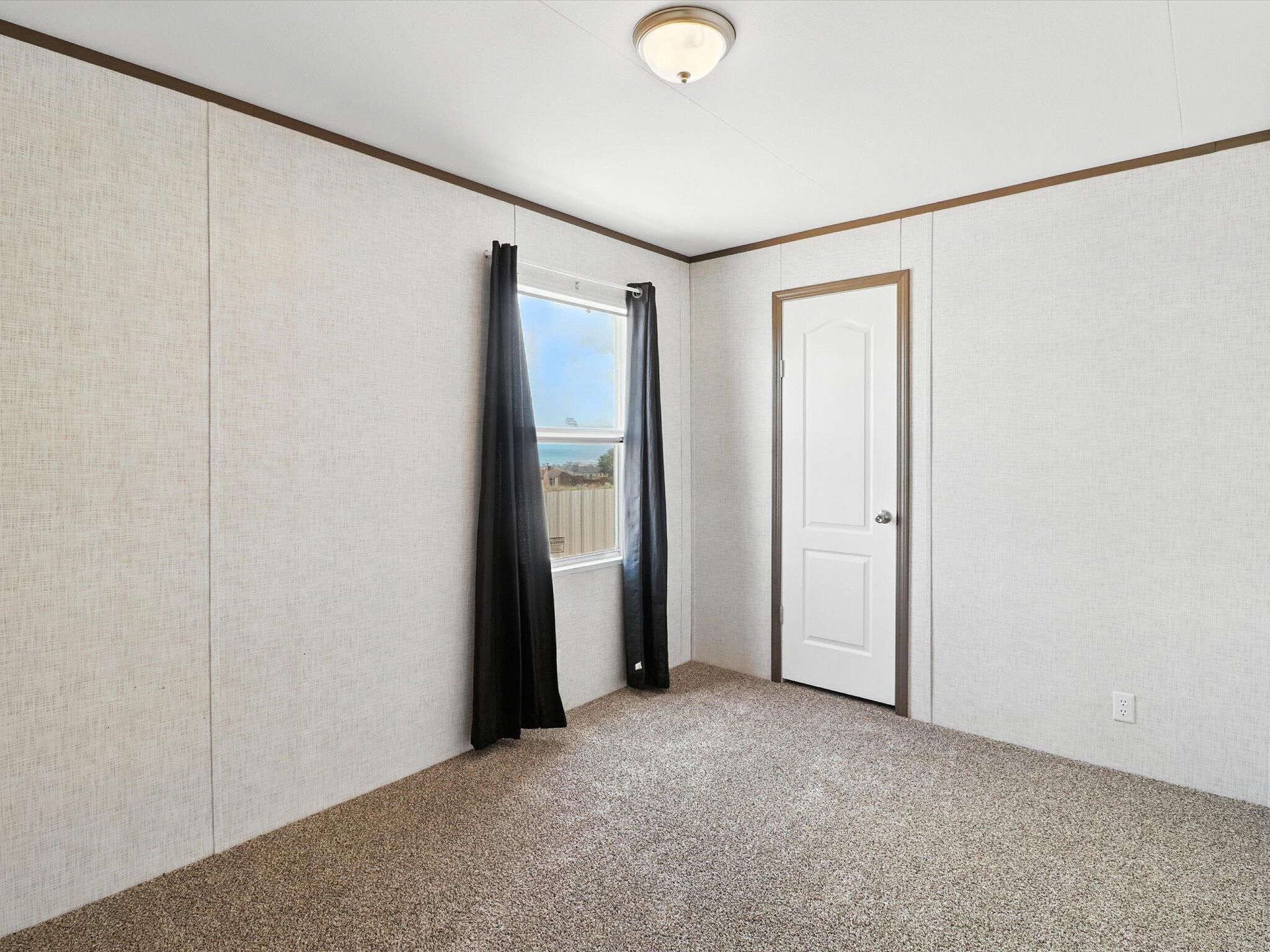 820 NORTHERN Boulevard NE