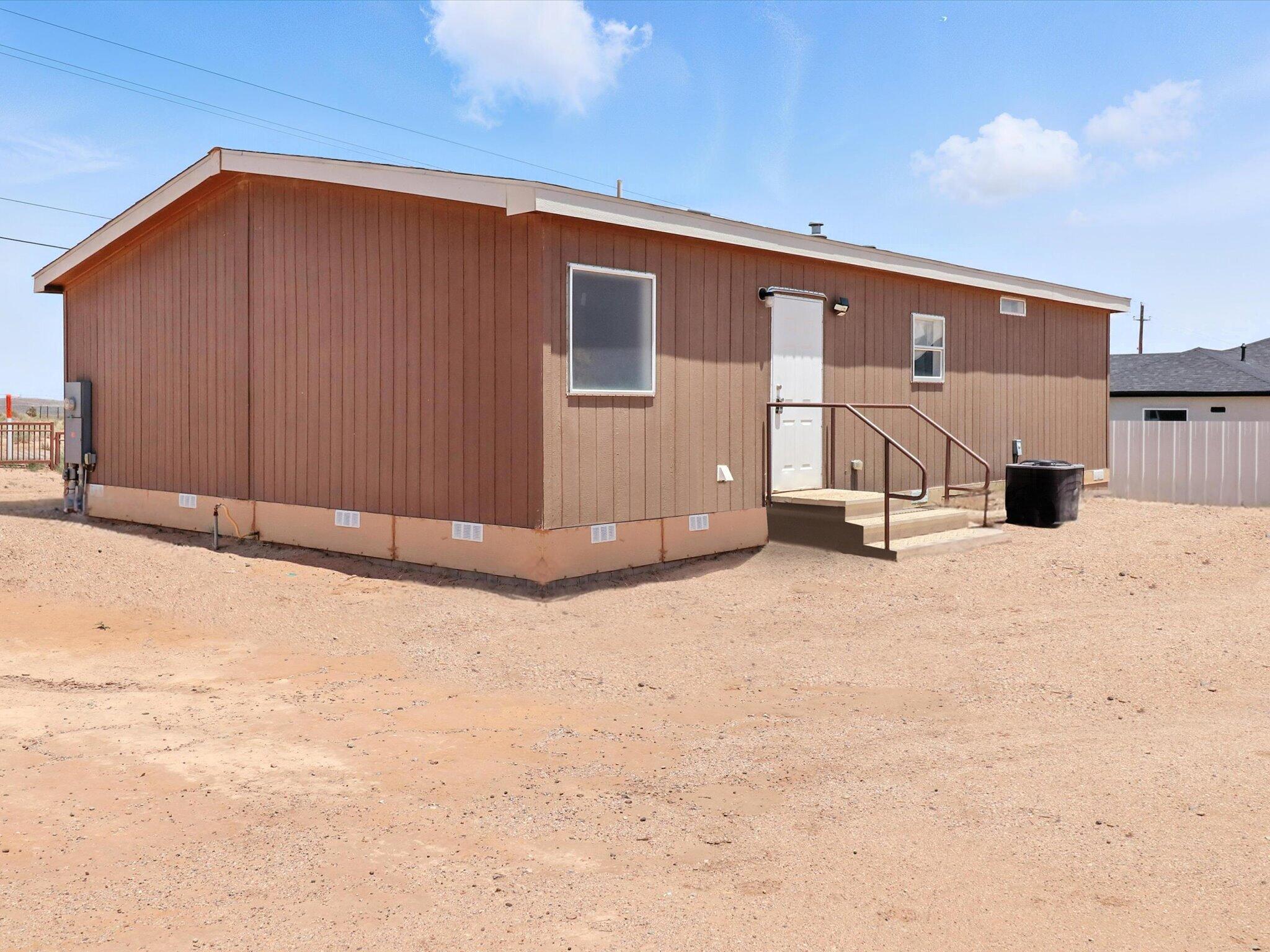 820 NORTHERN Boulevard NE