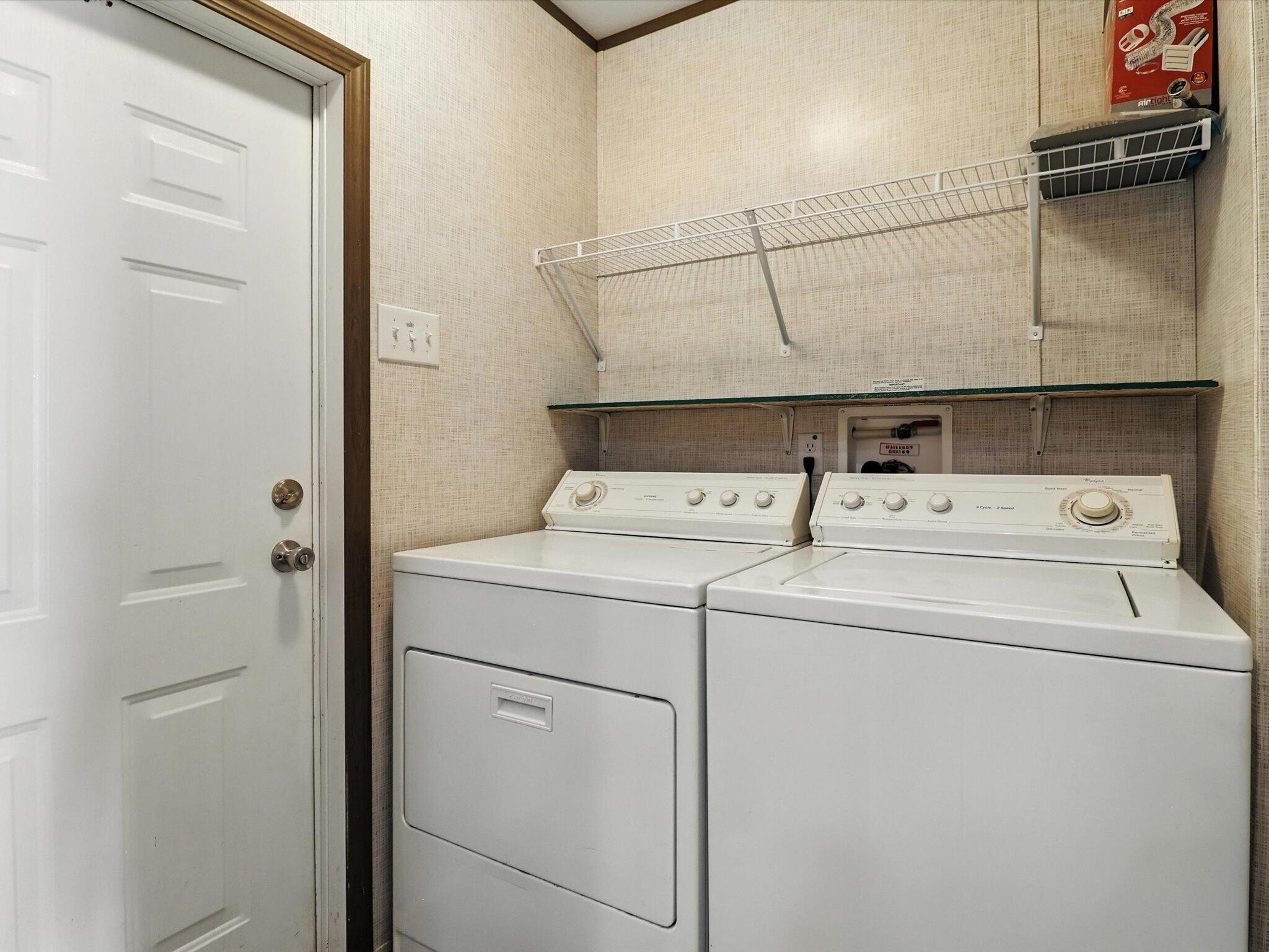 820 NORTHERN Boulevard NE