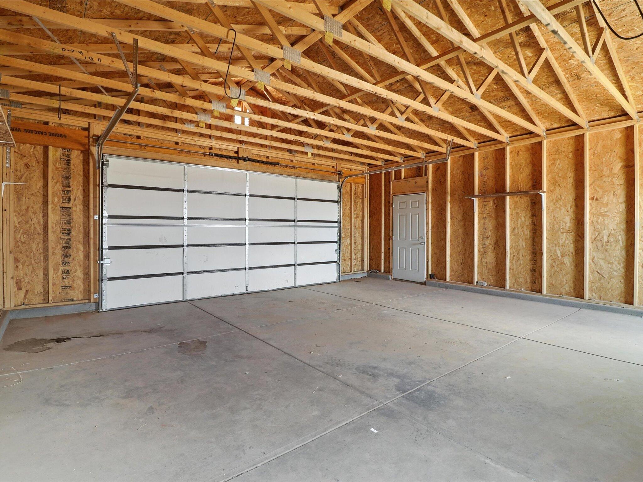 820 NORTHERN Boulevard NE