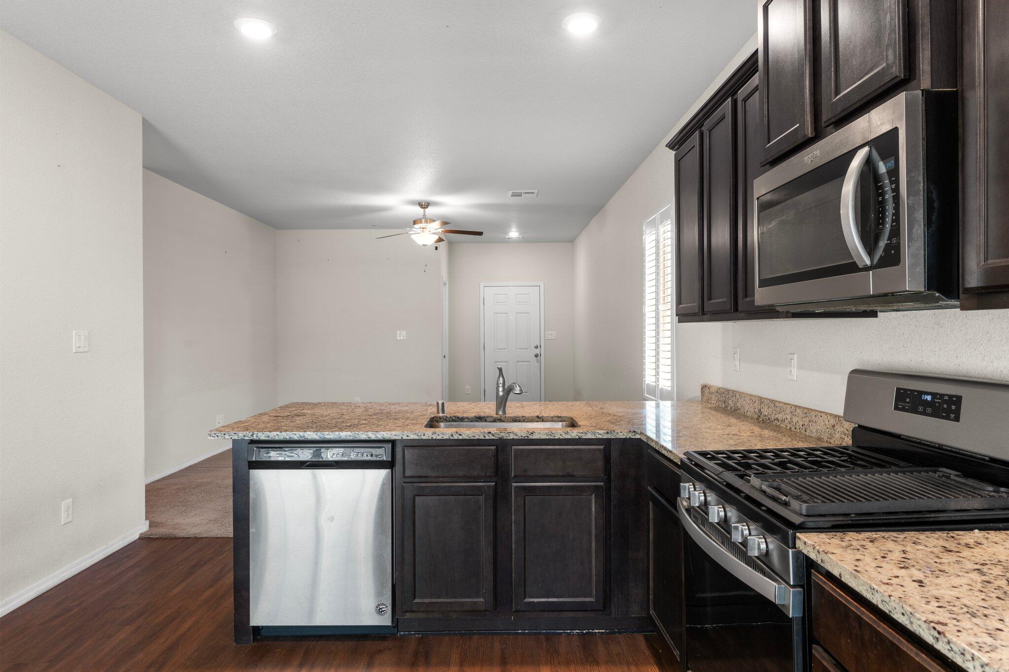 10052 SACATE BLANCO Avenue SW