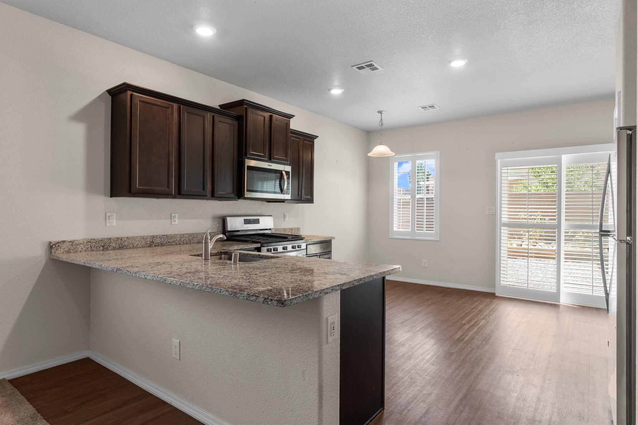 10052 SACATE BLANCO Avenue SW