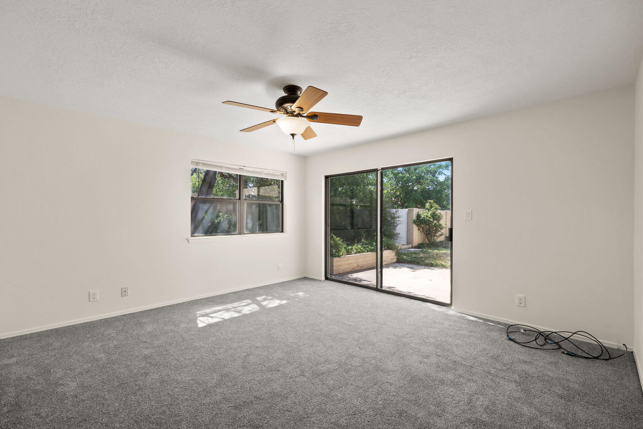 8914 Chambers Place NE