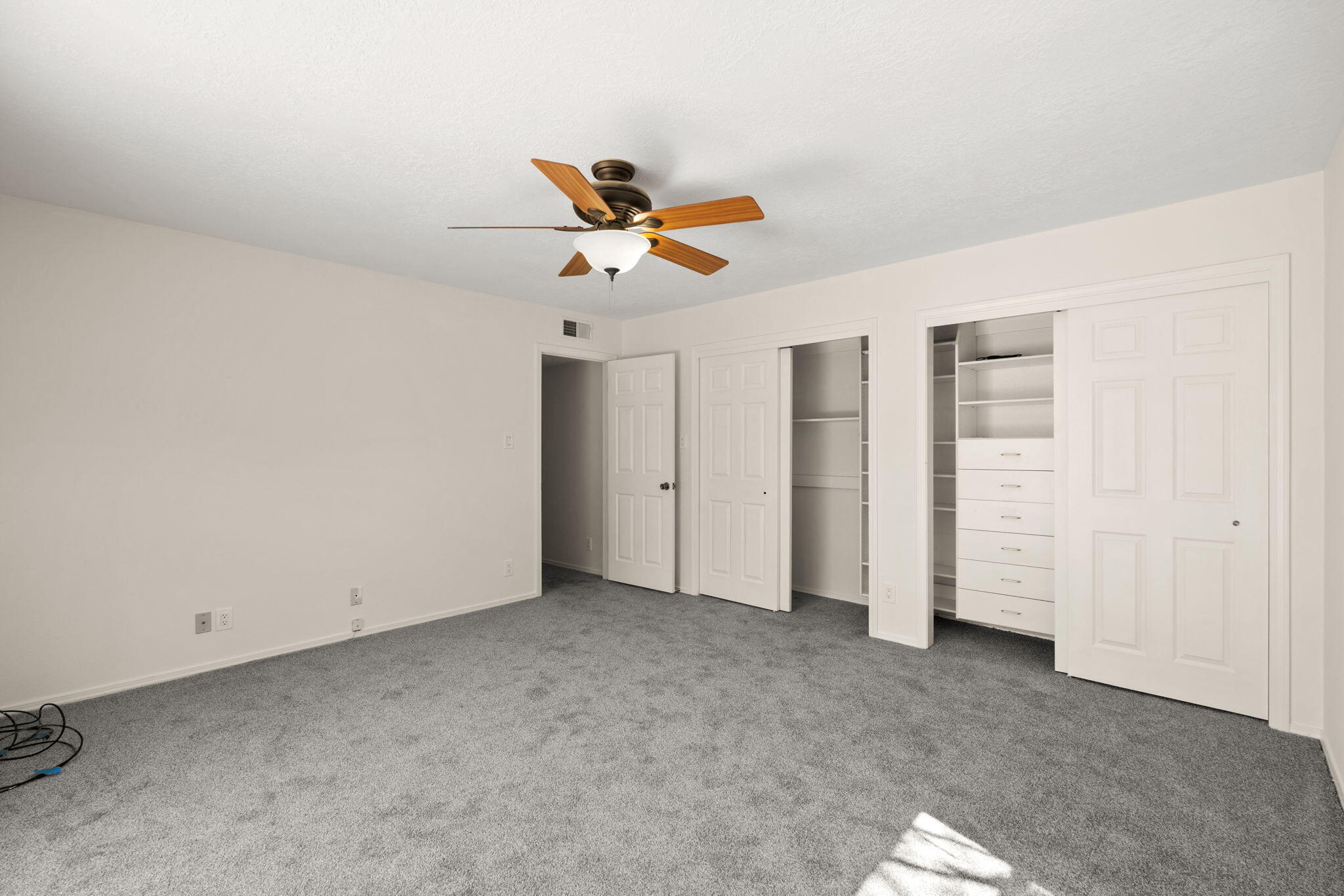 8914 Chambers Place NE