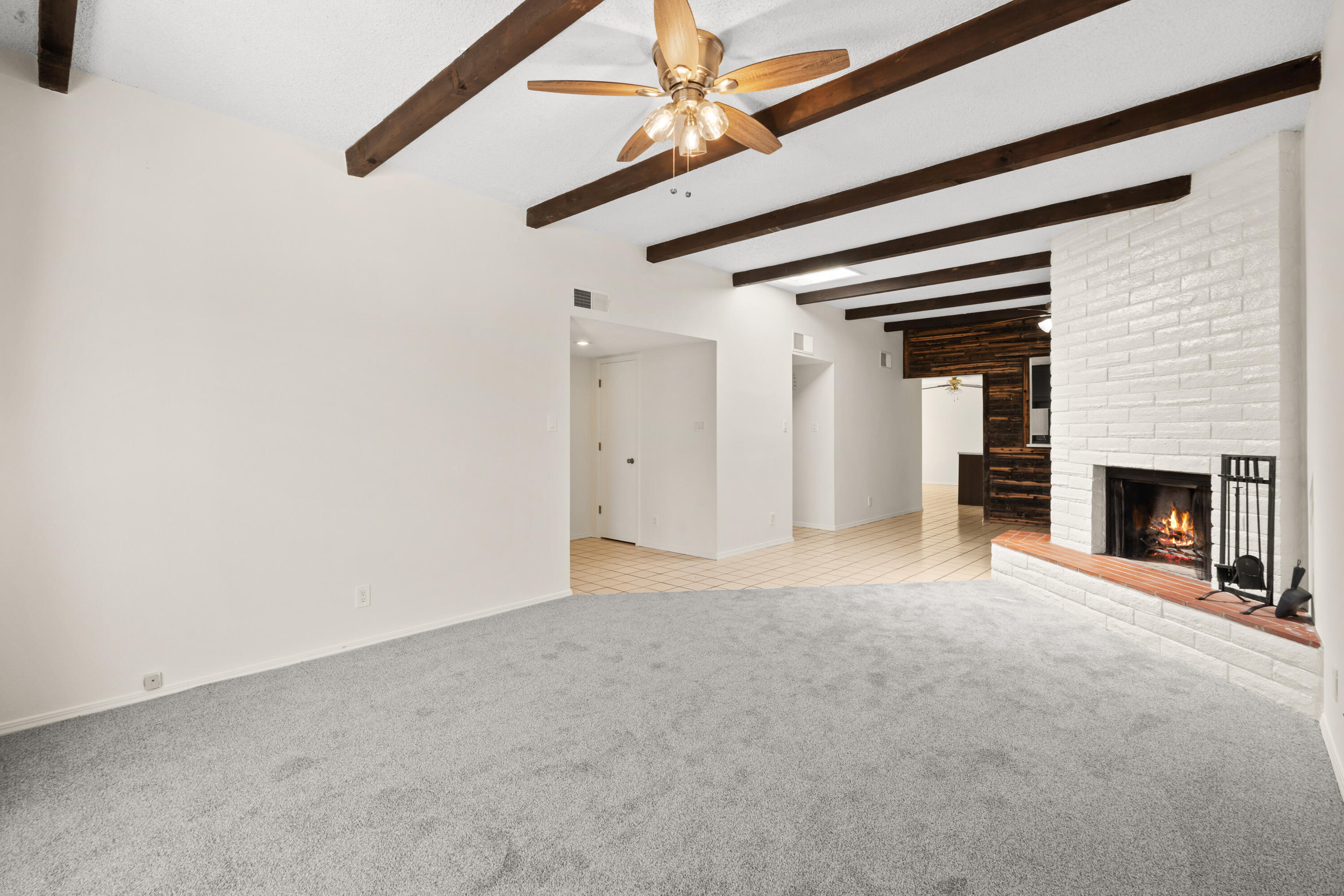 8914 Chambers Place NE