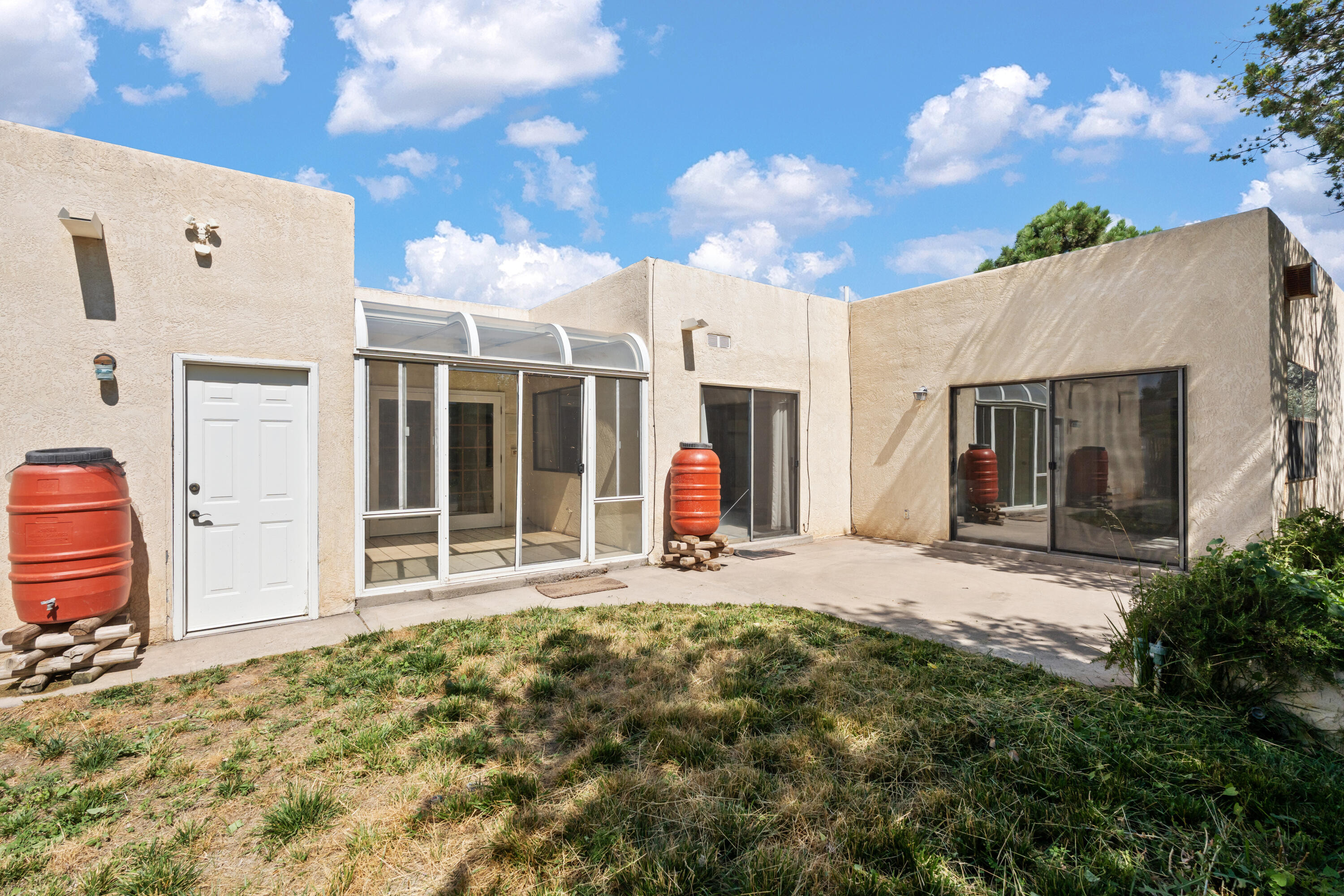 8914 Chambers Place NE