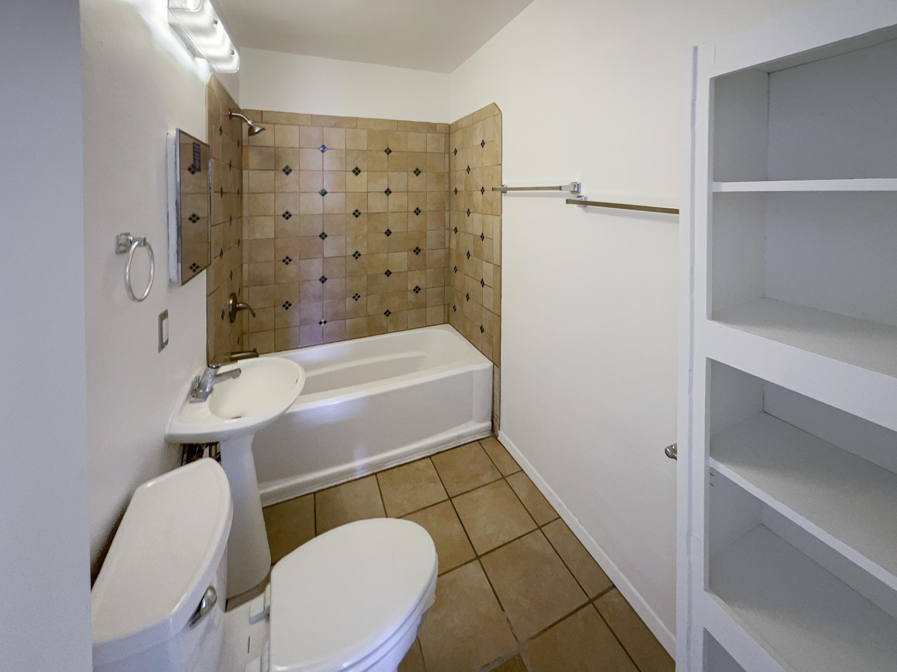 513 FLORIDA Street SE