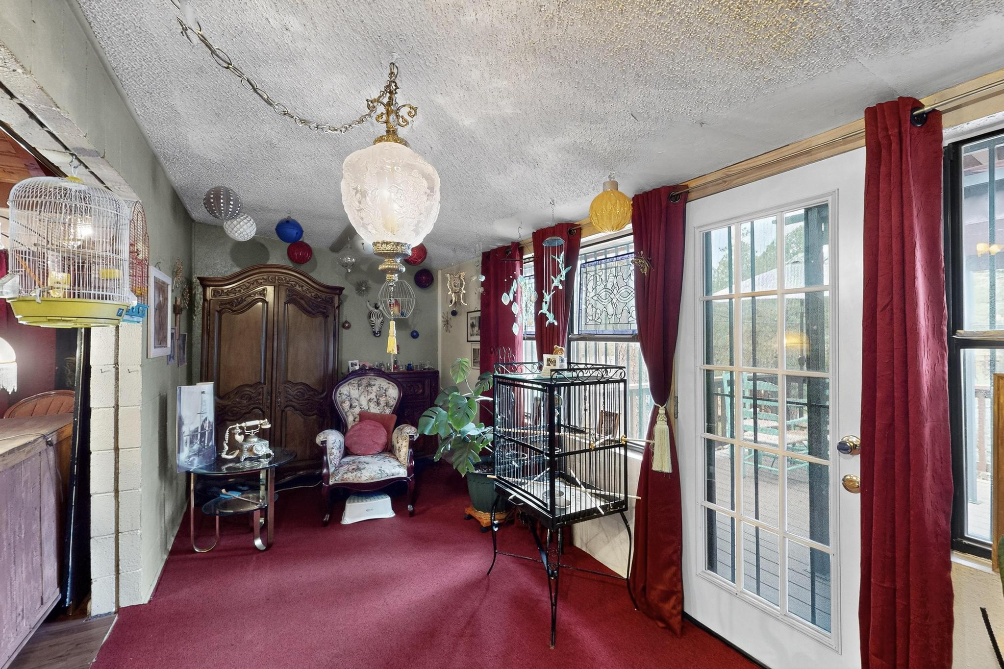 215 GROVE Drive