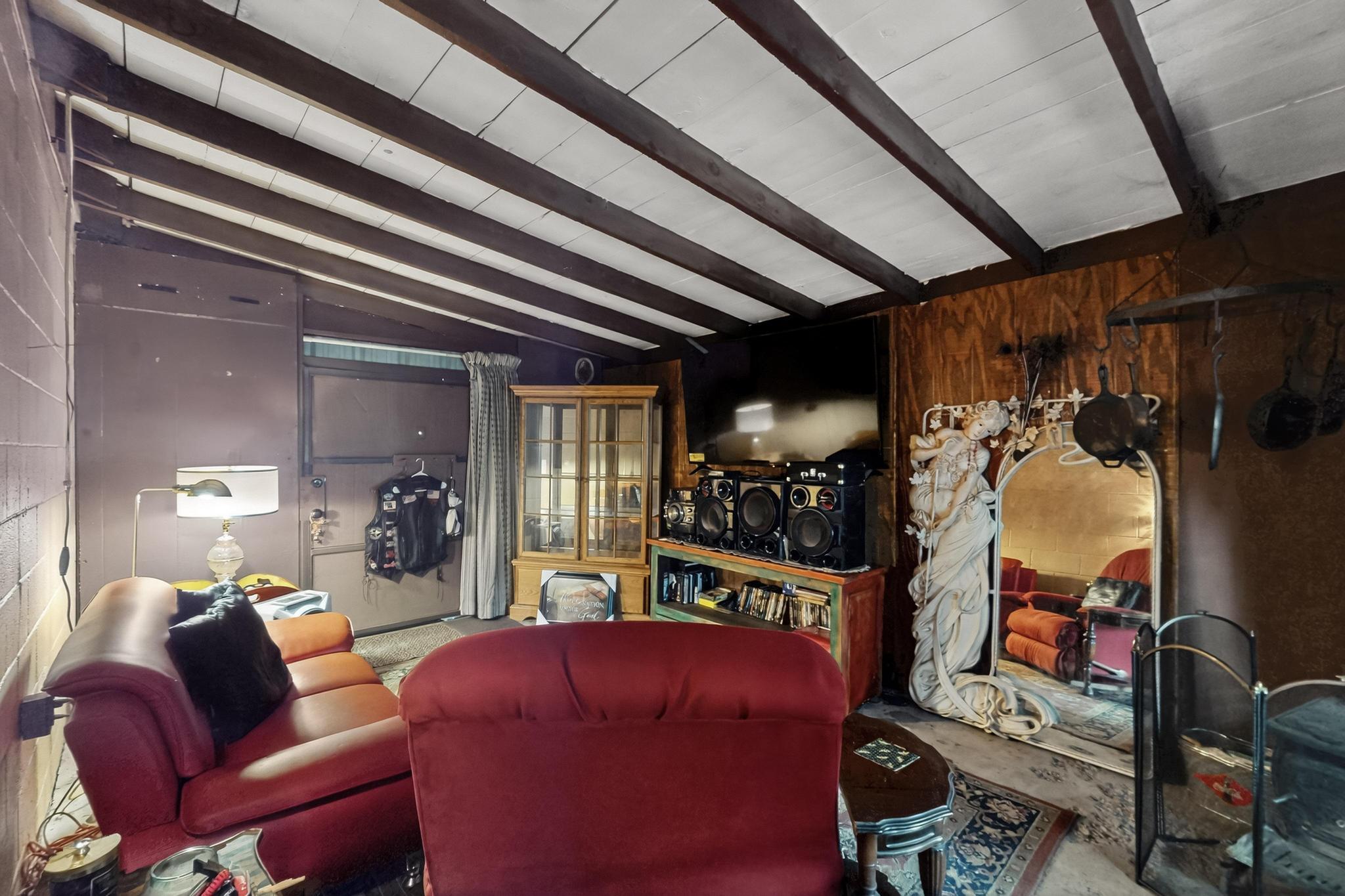 215 GROVE Drive