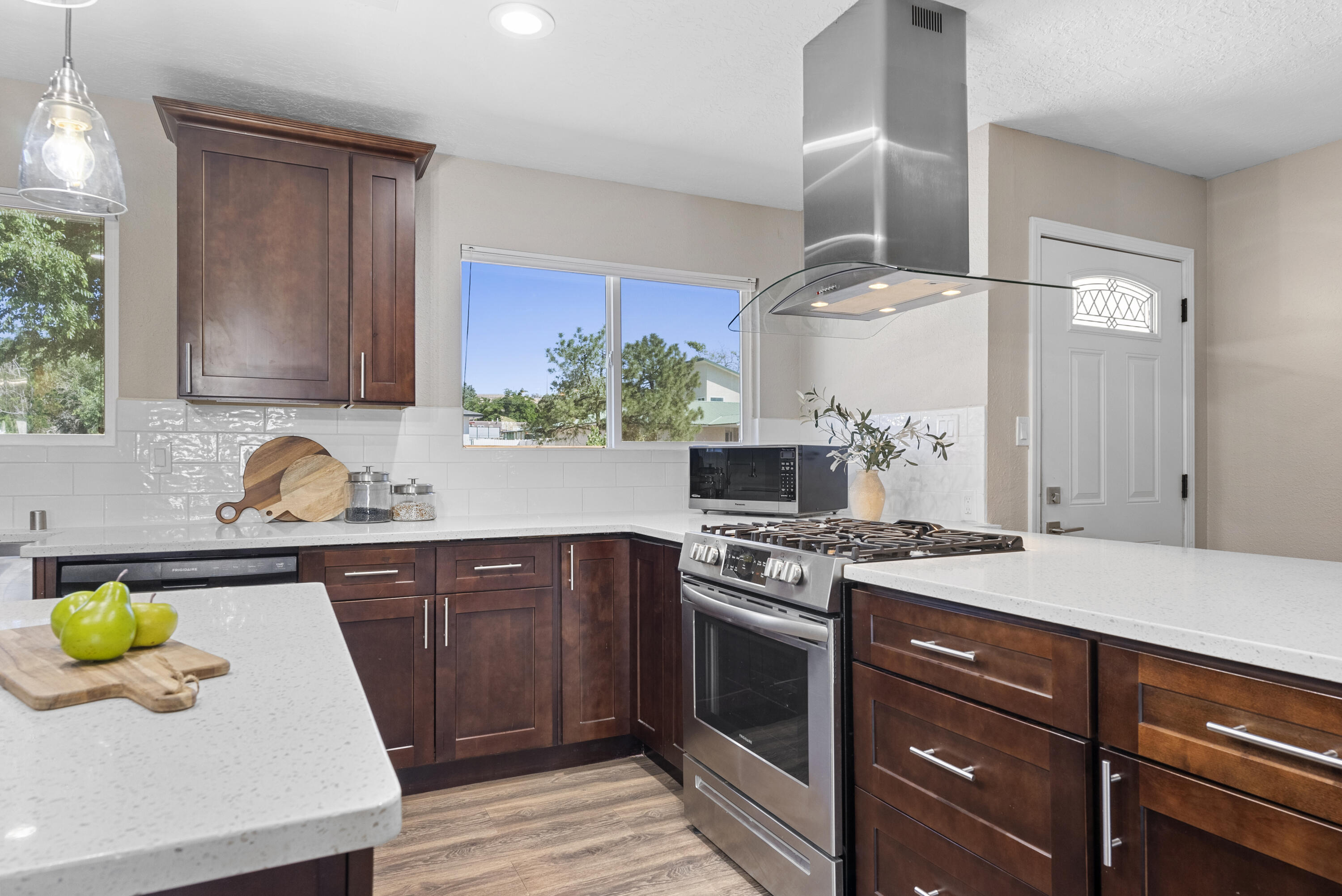 10608 CALLE DE ELENA