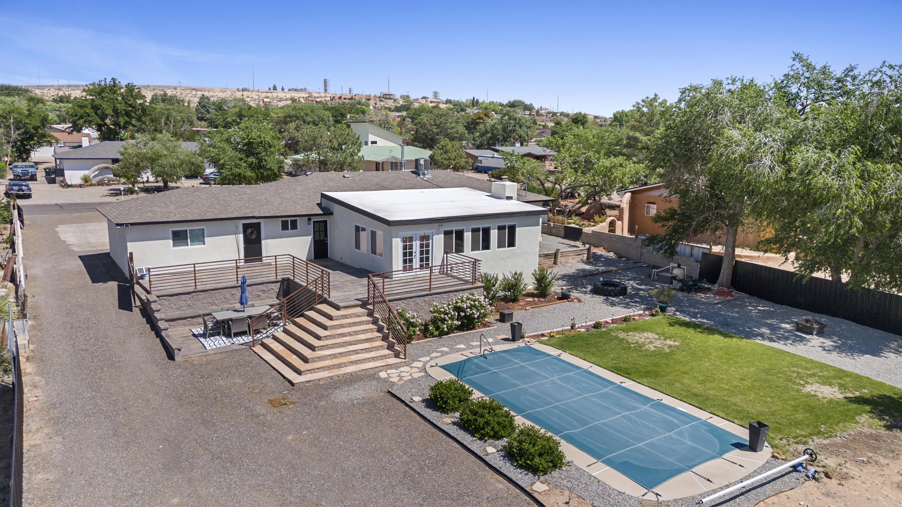 10608 CALLE DE ELENA