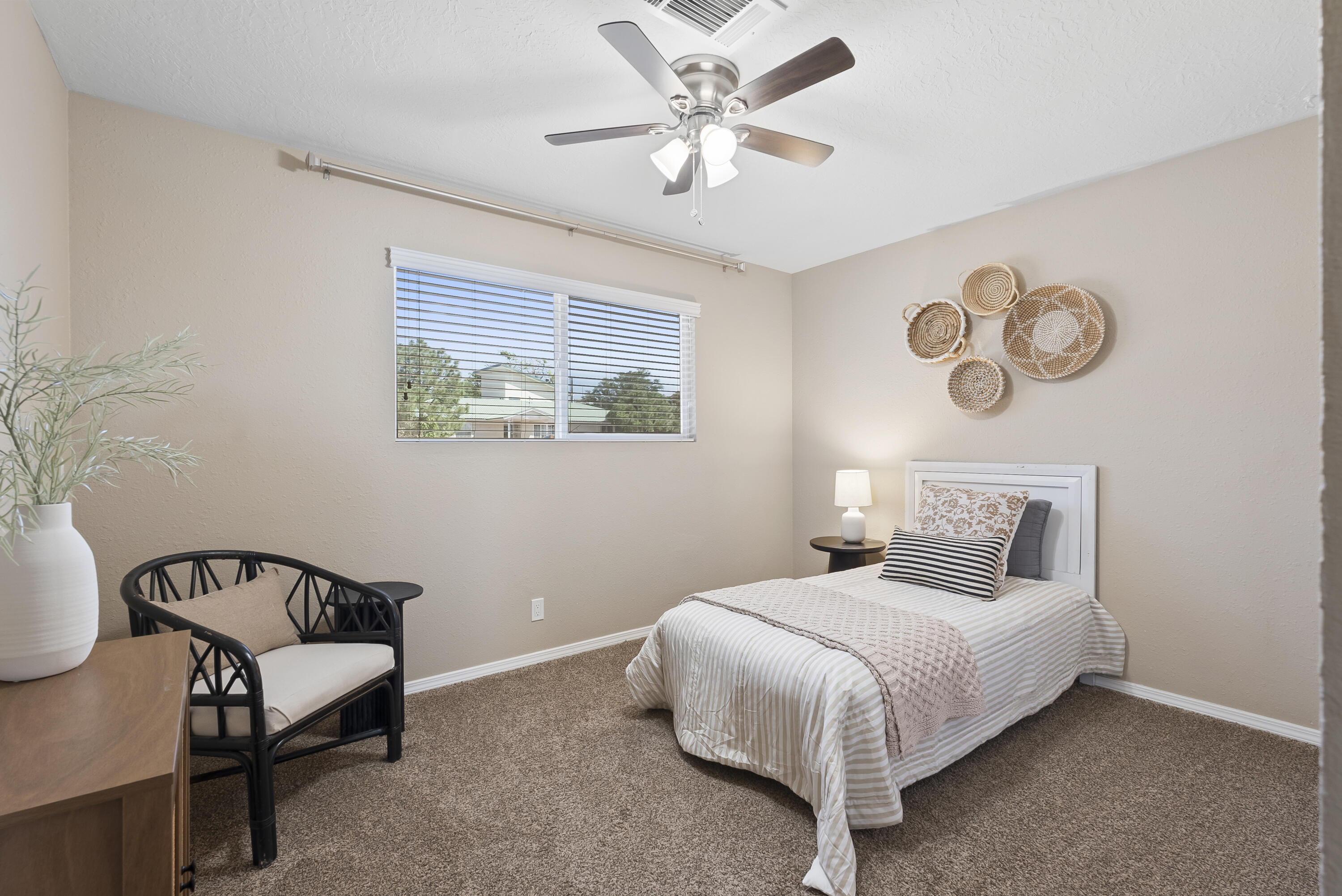 10608 CALLE DE ELENA