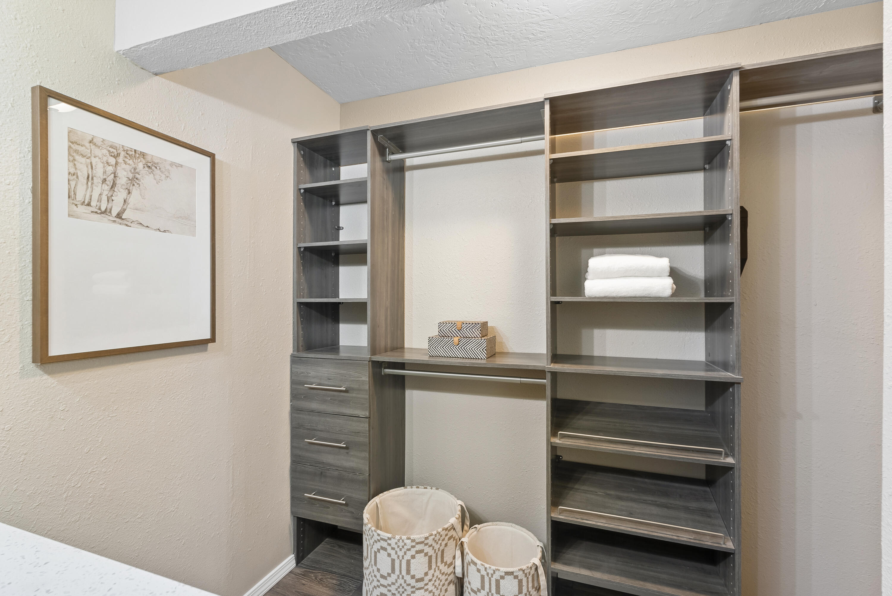 10608 CALLE DE ELENA