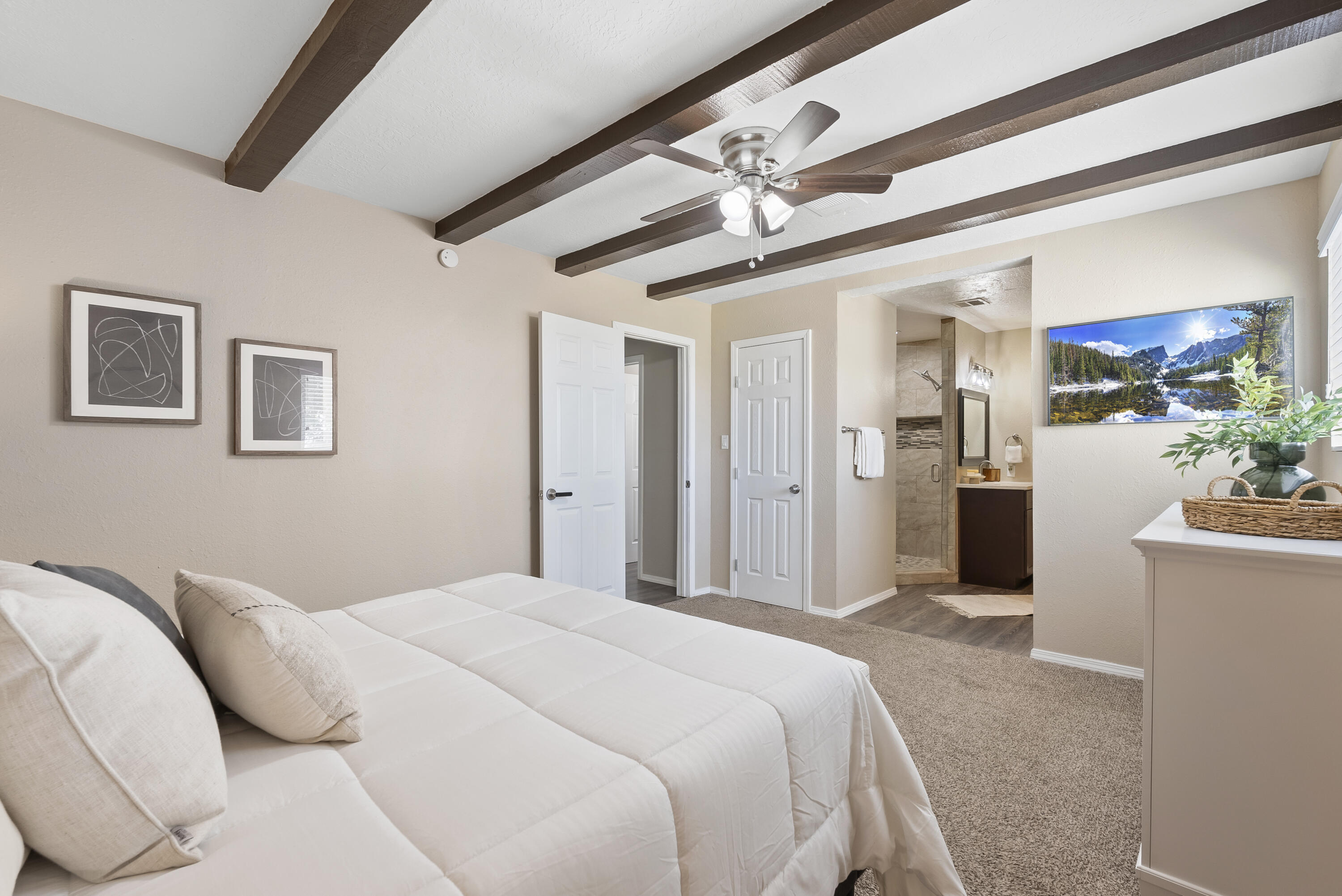 10608 CALLE DE ELENA