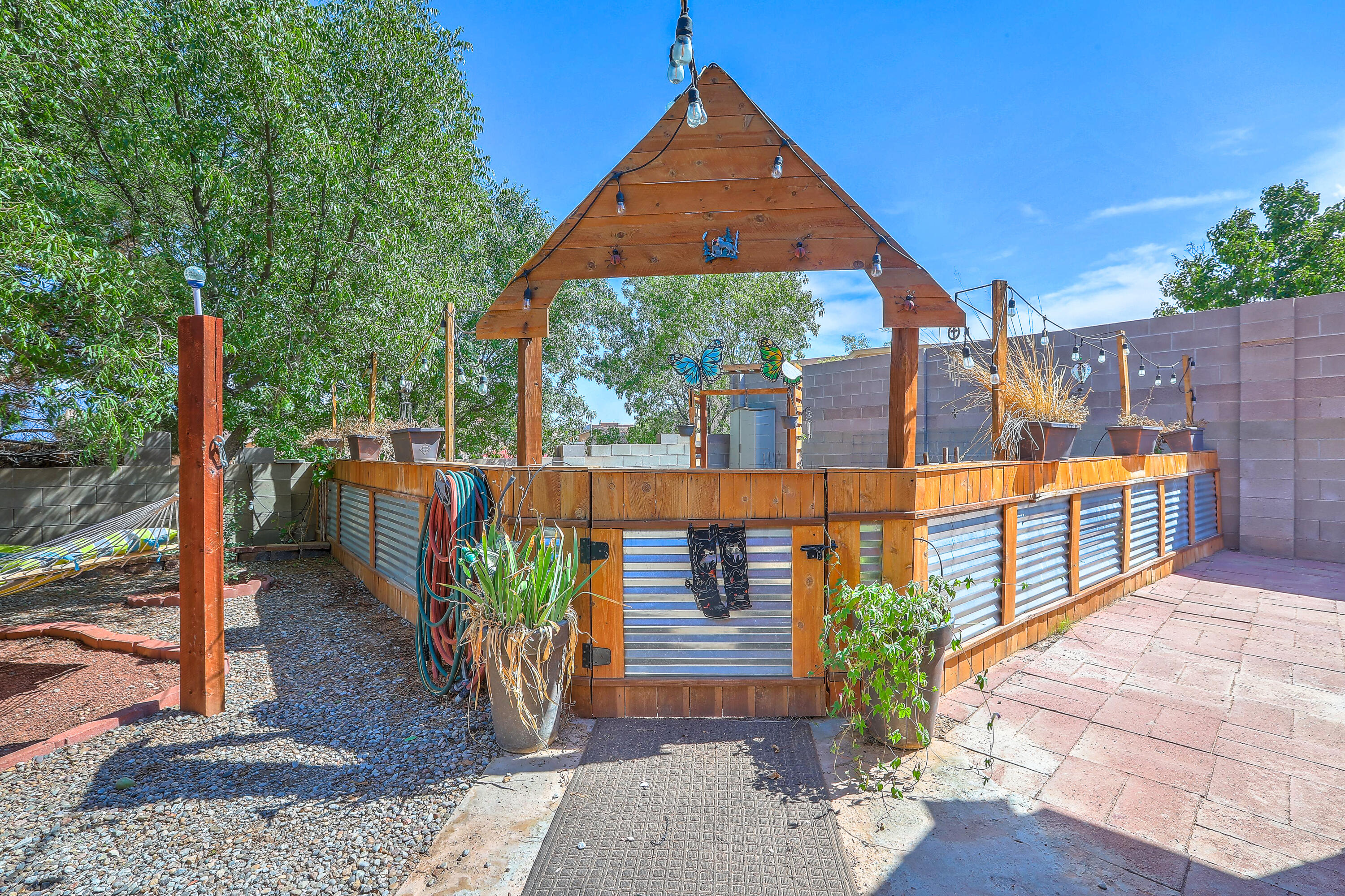 5036 COYOTE Way NE