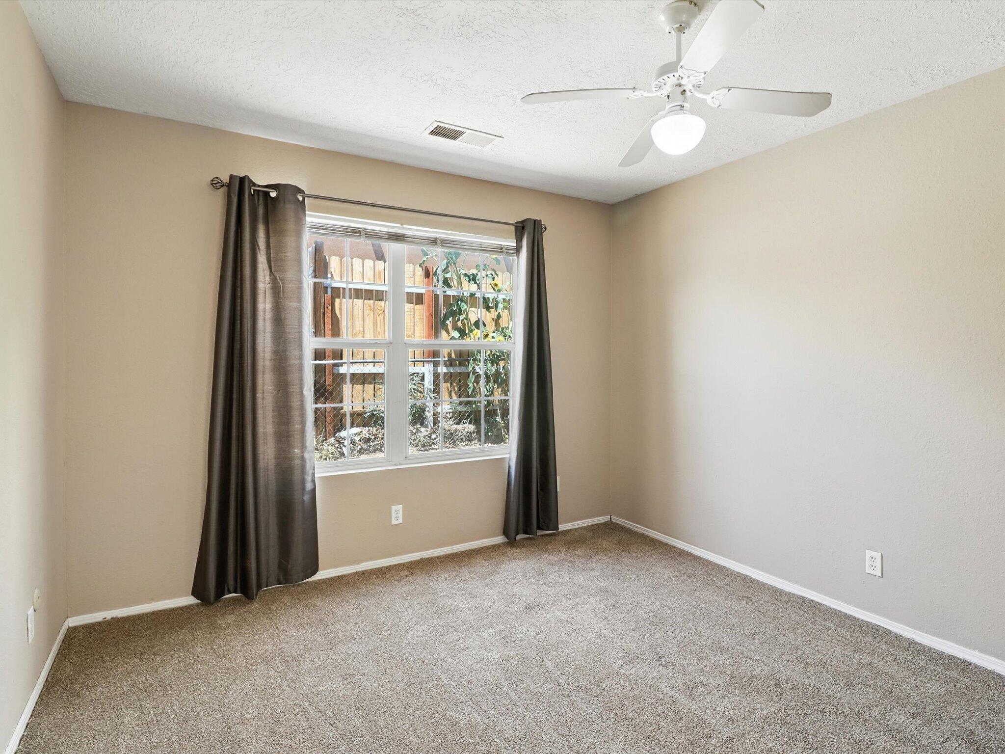 1619 BOREALIS Avenue SE