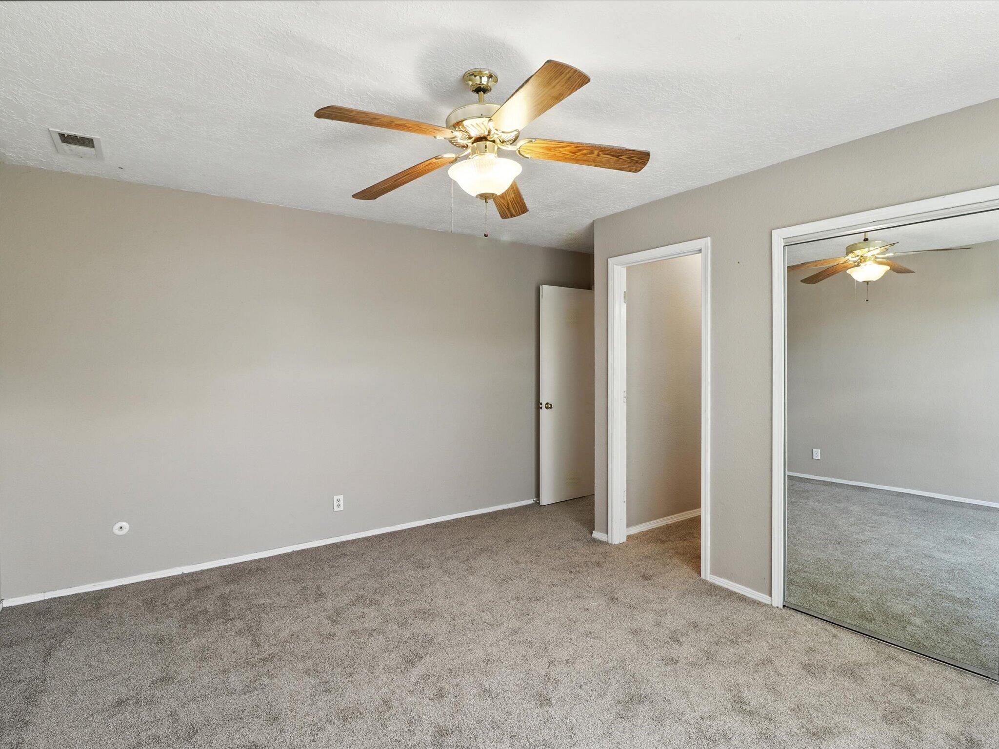 1619 BOREALIS Avenue SE