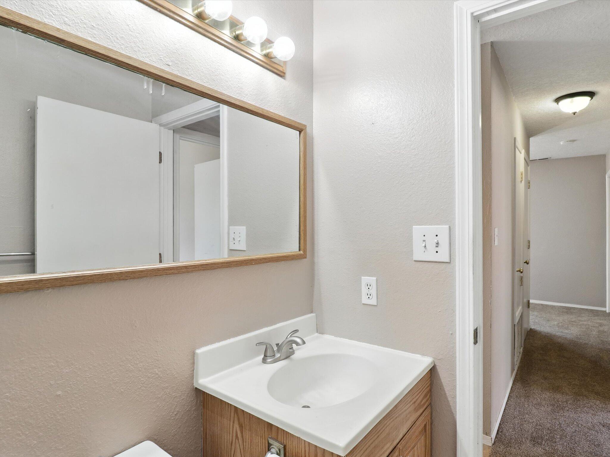 1619 BOREALIS Avenue SE