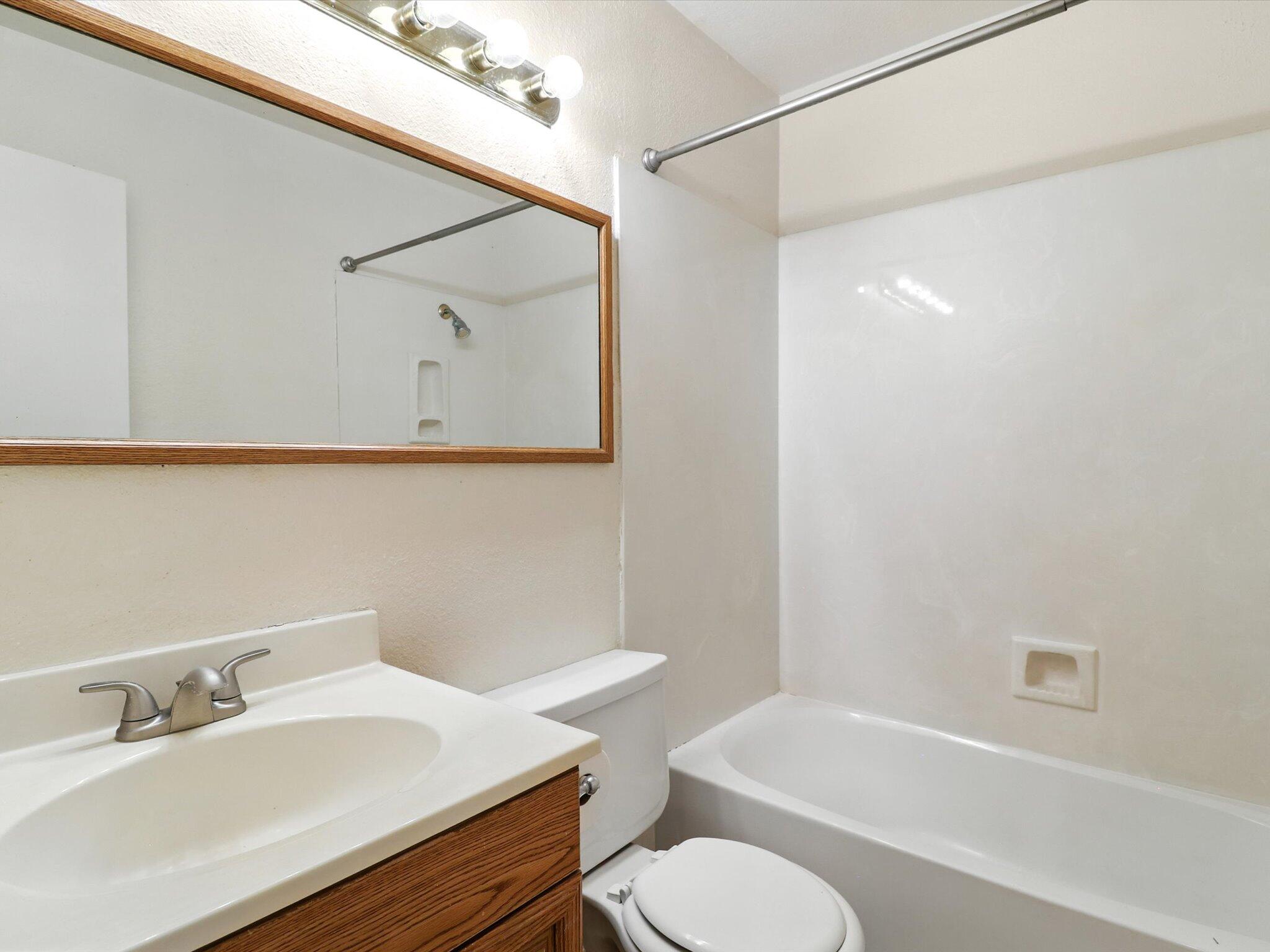 1619 BOREALIS Avenue SE