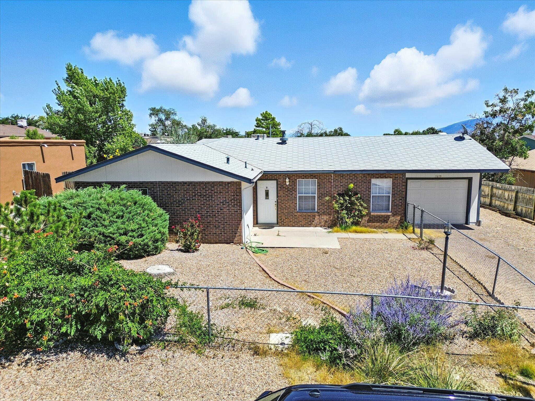 1619 BOREALIS Avenue SE