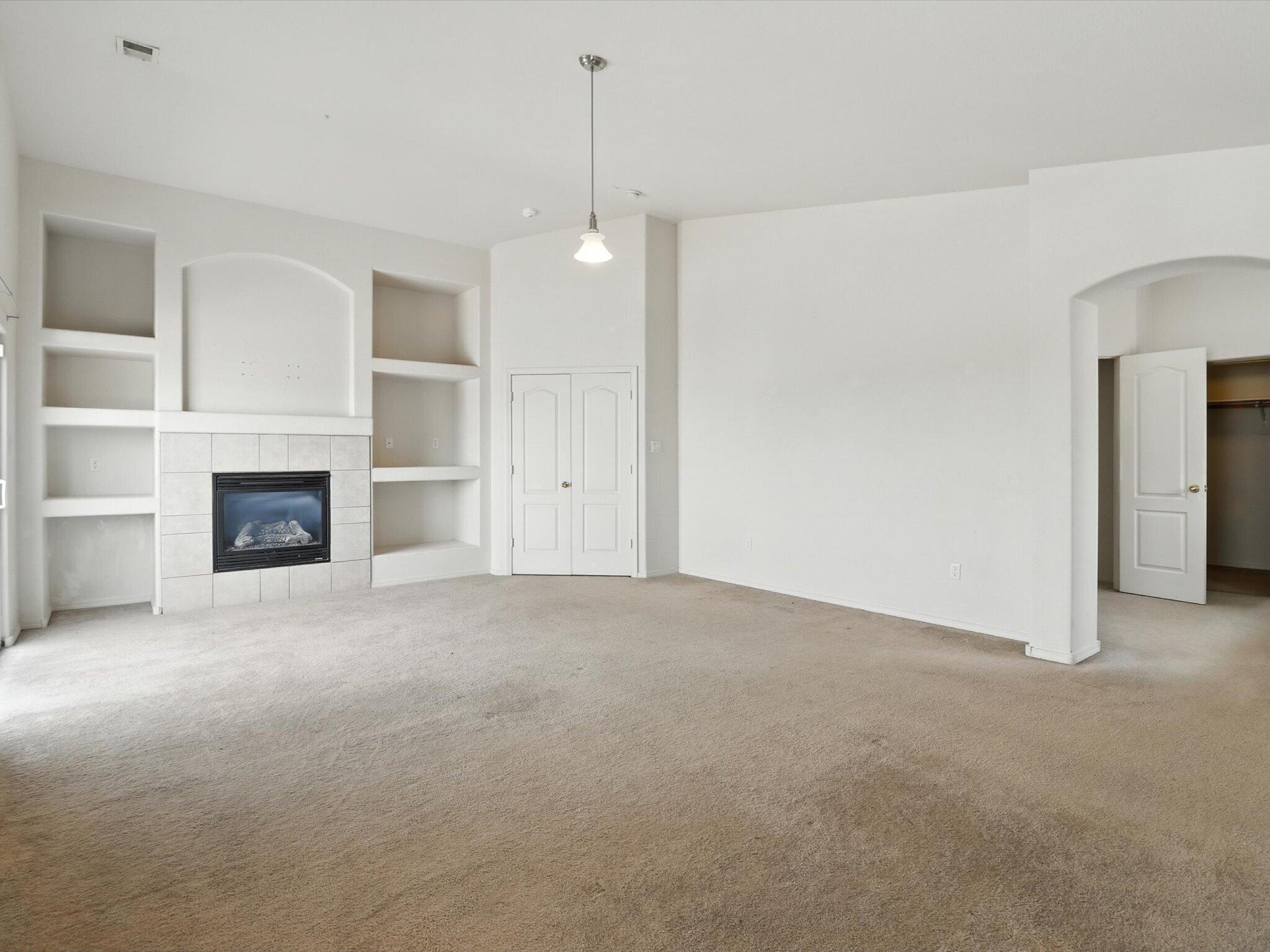 9801 SUN CHASER Trail SW