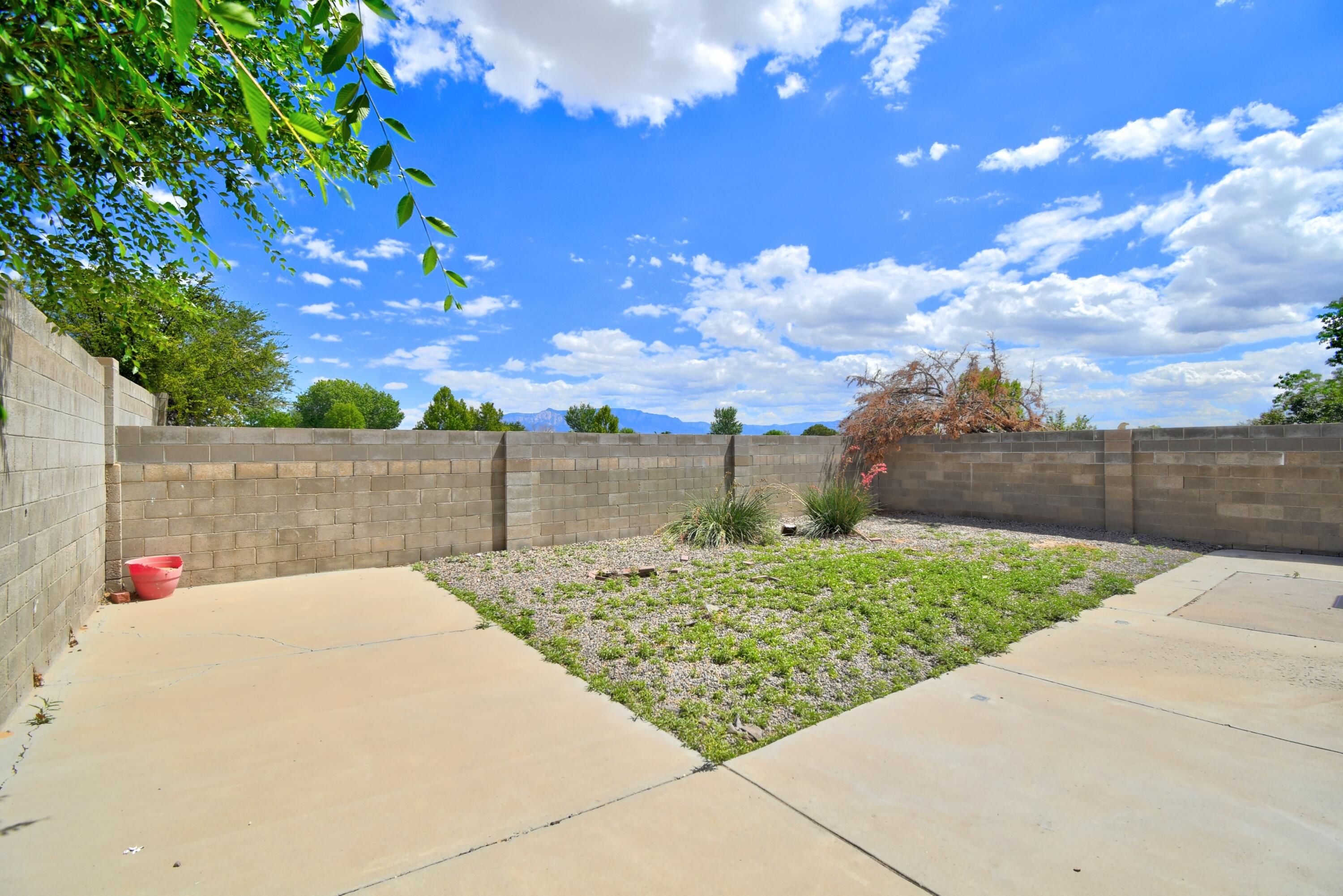 644 STALLION Road SE