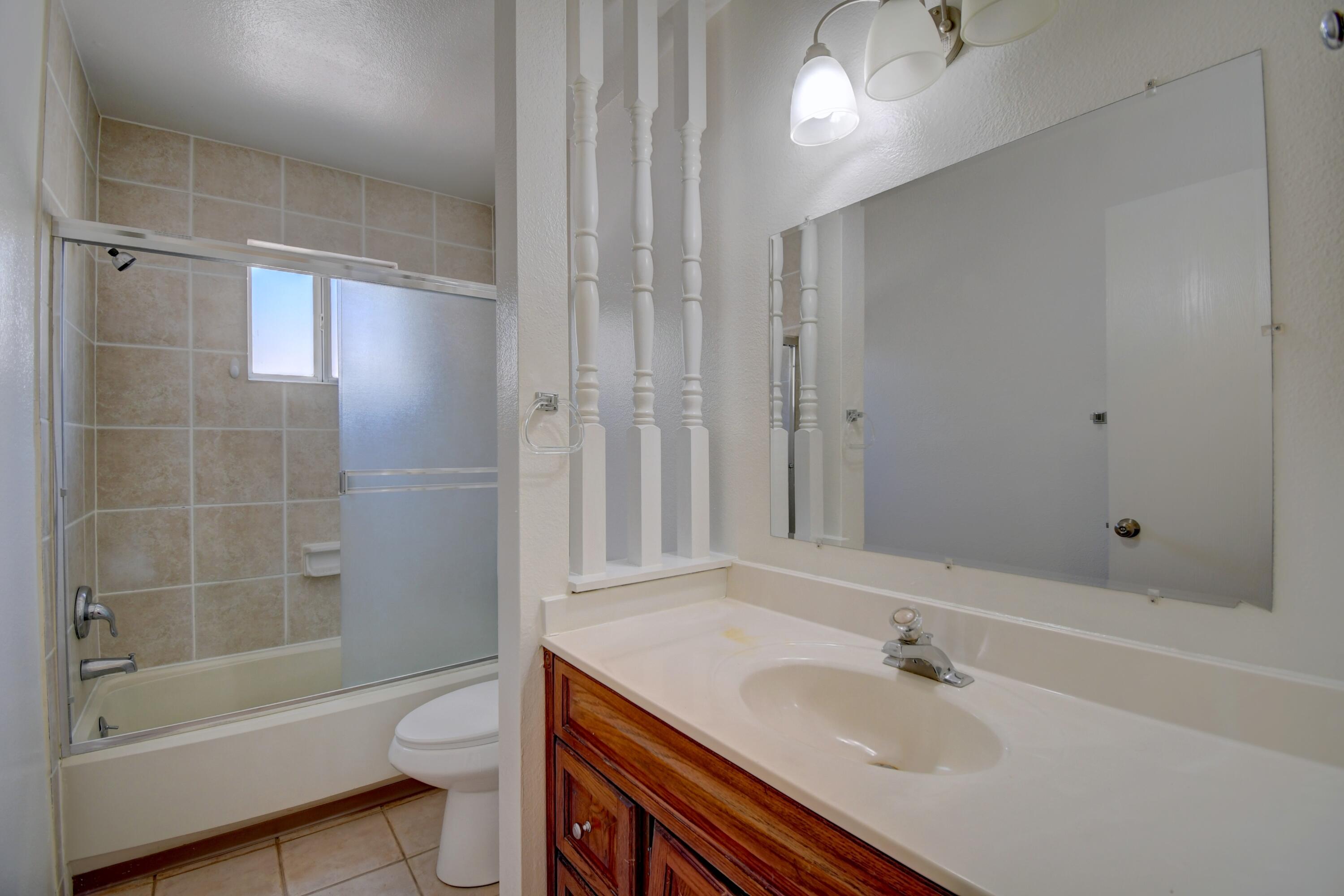 644 STALLION Road SE