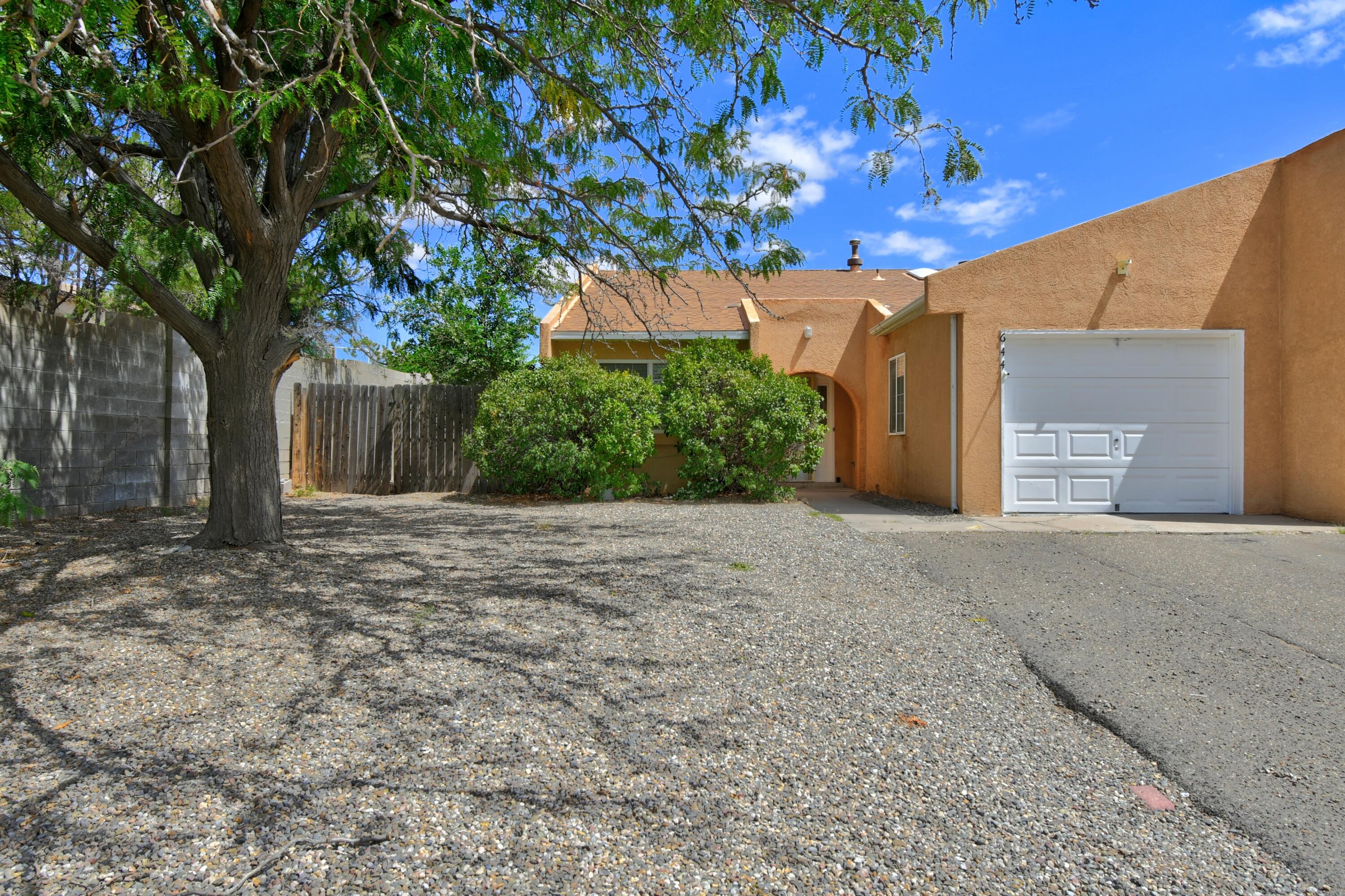 644 STALLION Road SE