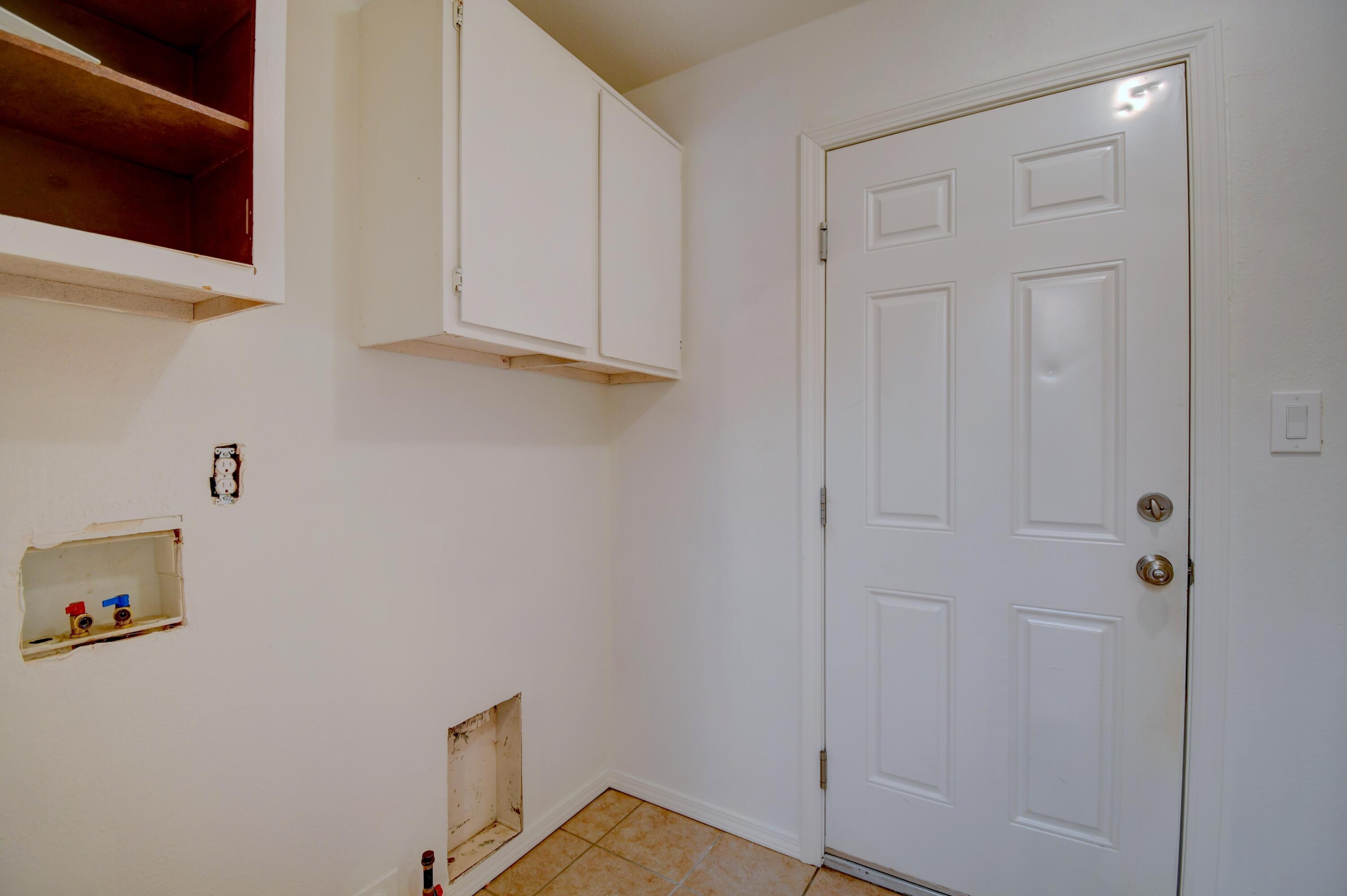 644 STALLION Road SE