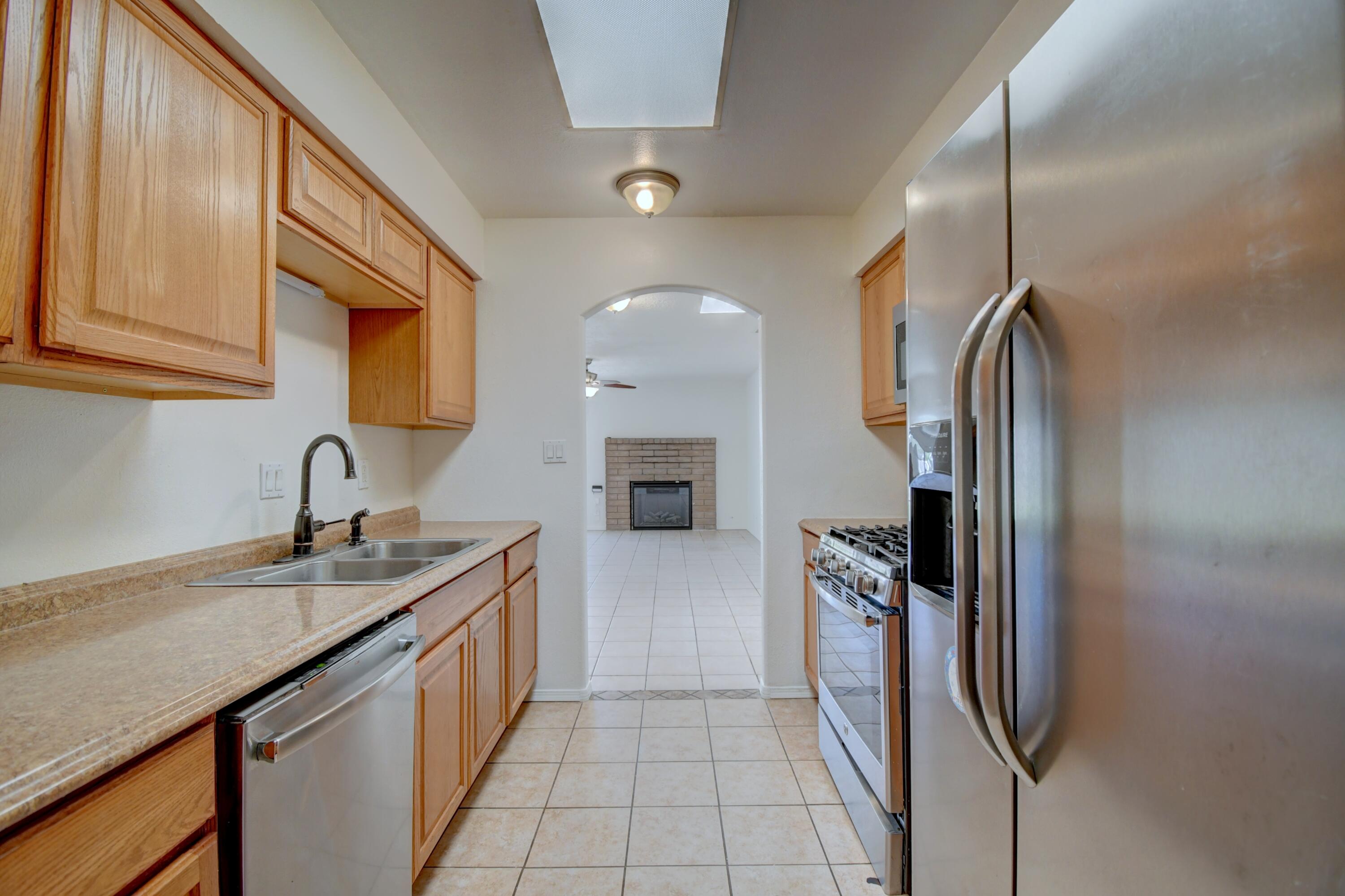 644 STALLION Road SE