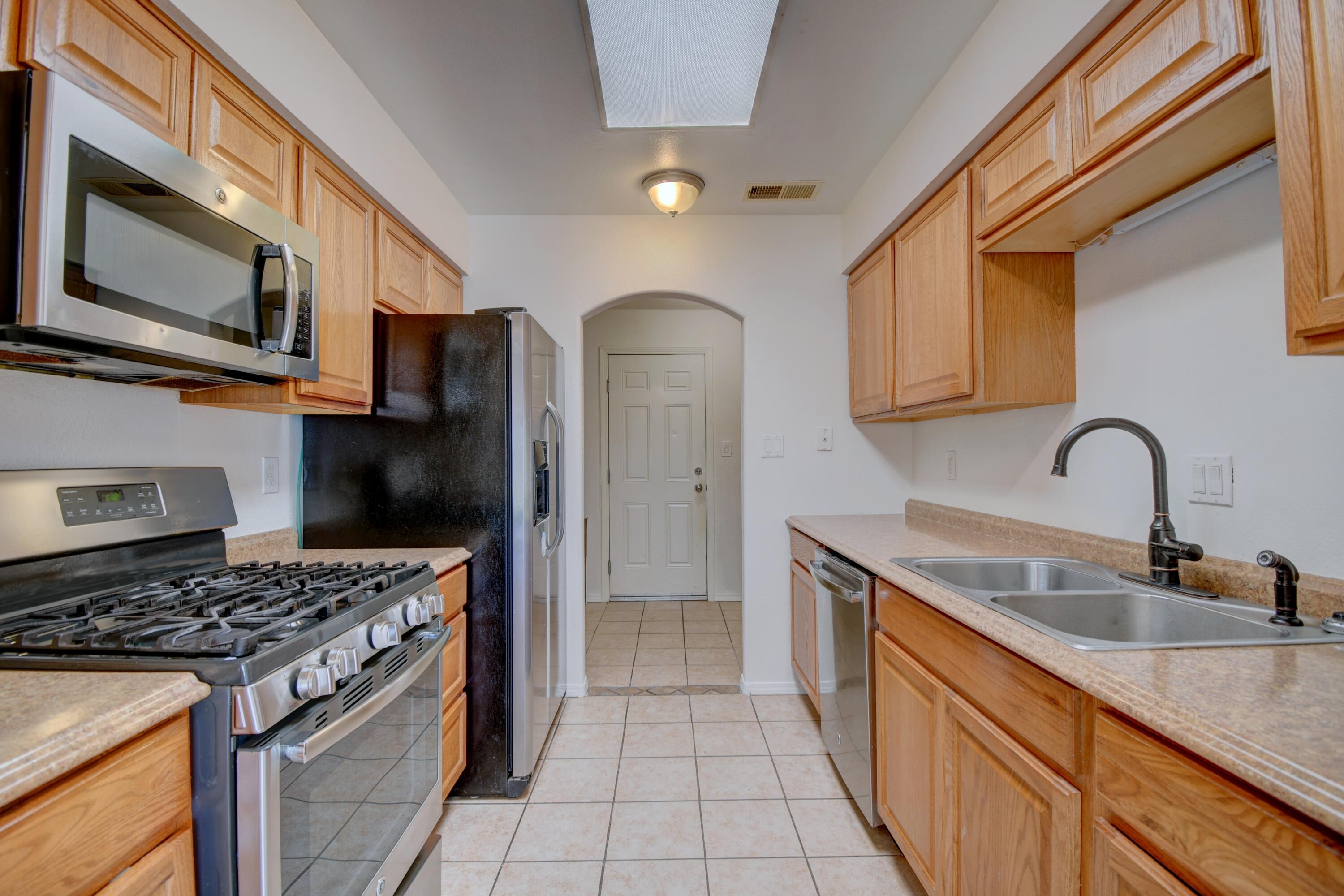 644 STALLION Road SE