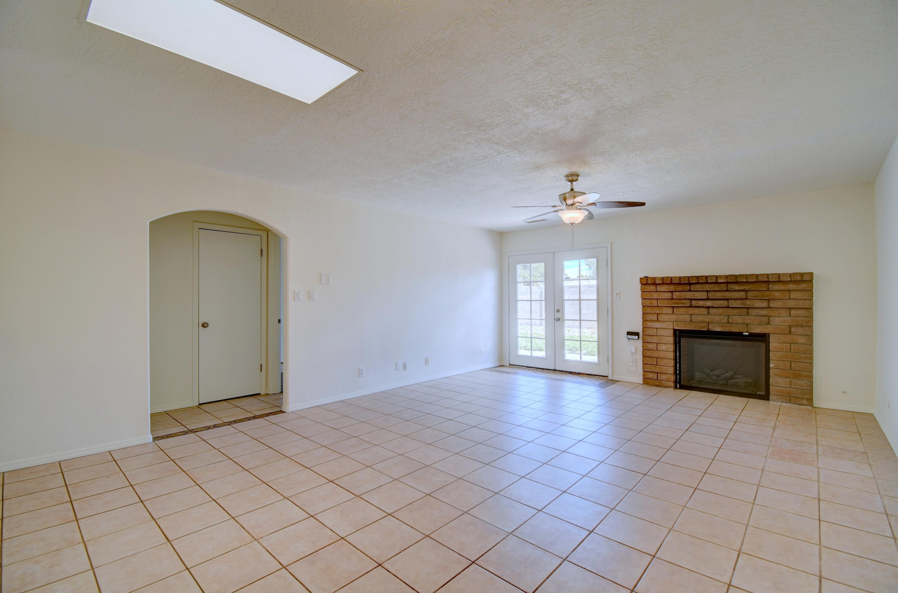 644 STALLION Road SE