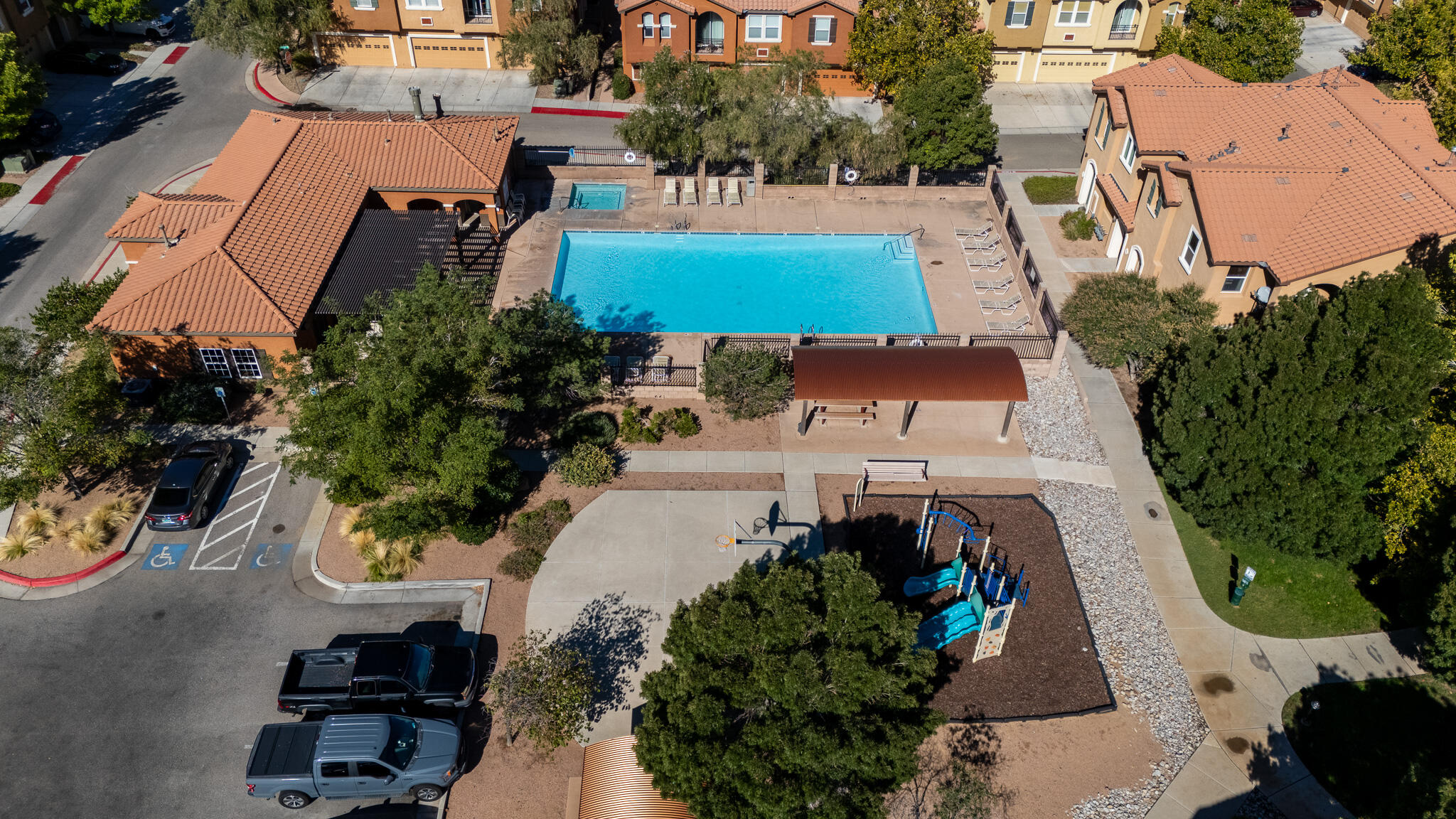 601 MENAUL Boulevard NE 2304