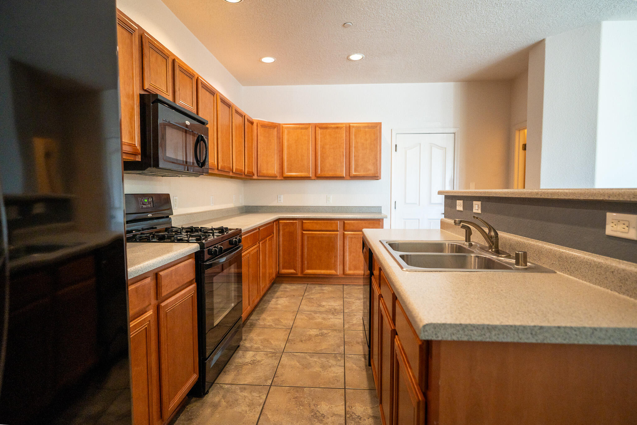 601 MENAUL Boulevard NE 2304