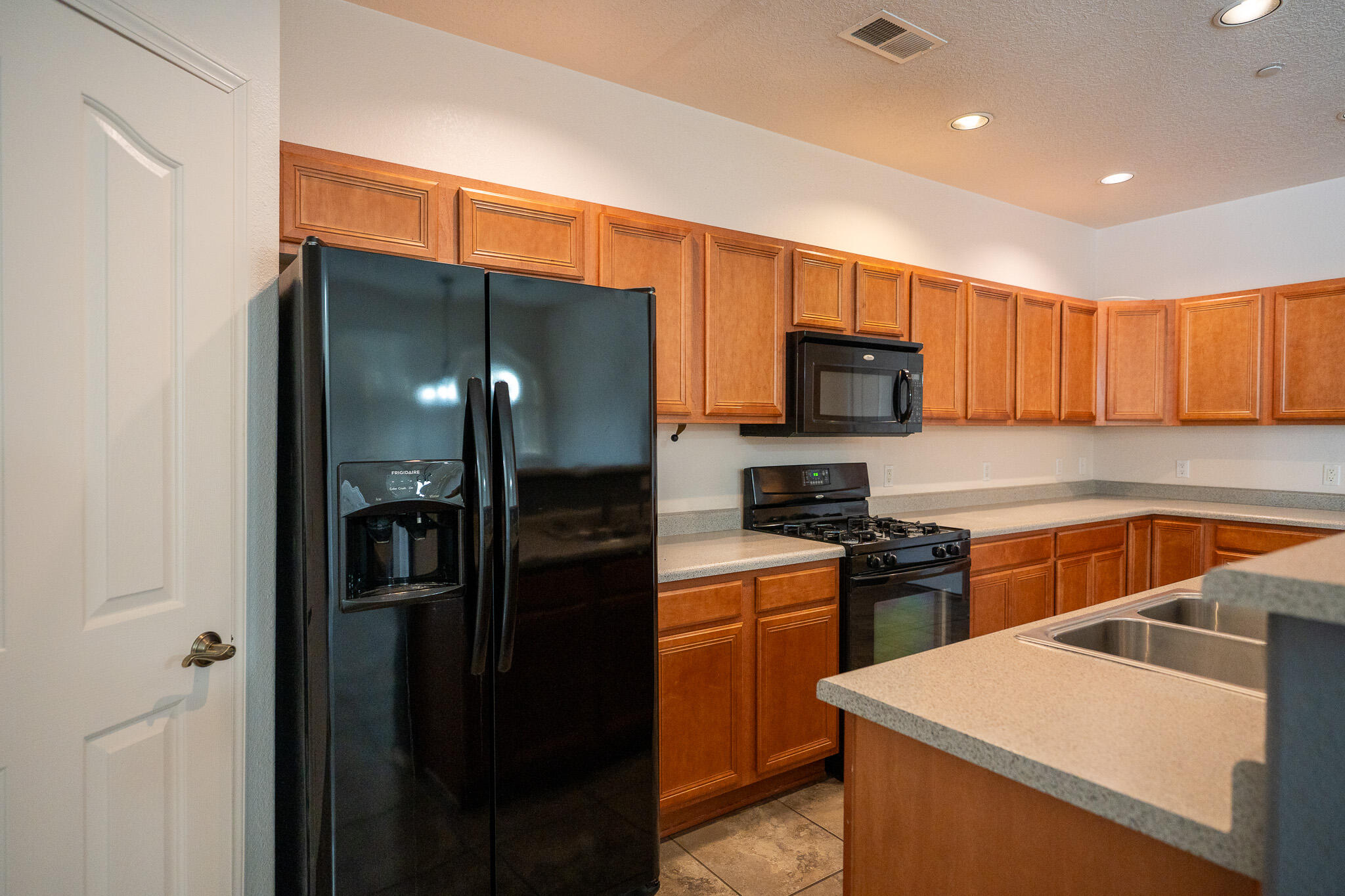 601 MENAUL Boulevard NE 2304