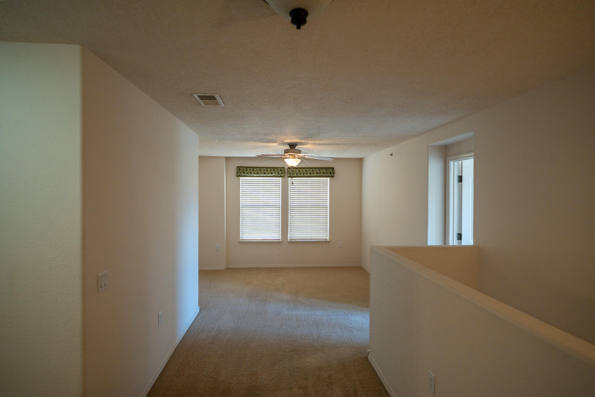 601 MENAUL Boulevard NE 2304