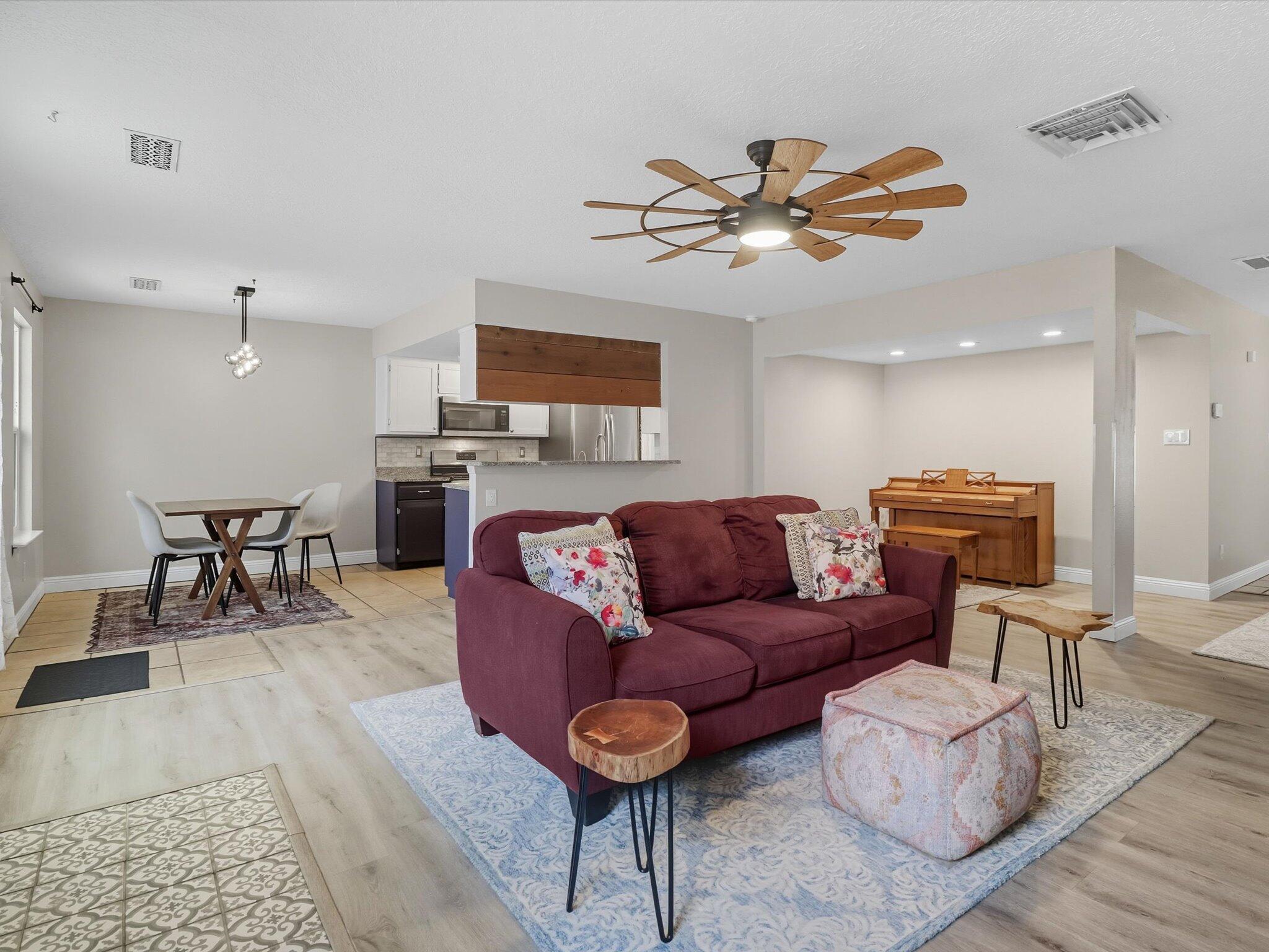 3000 BRIGHT STAR Drive NW