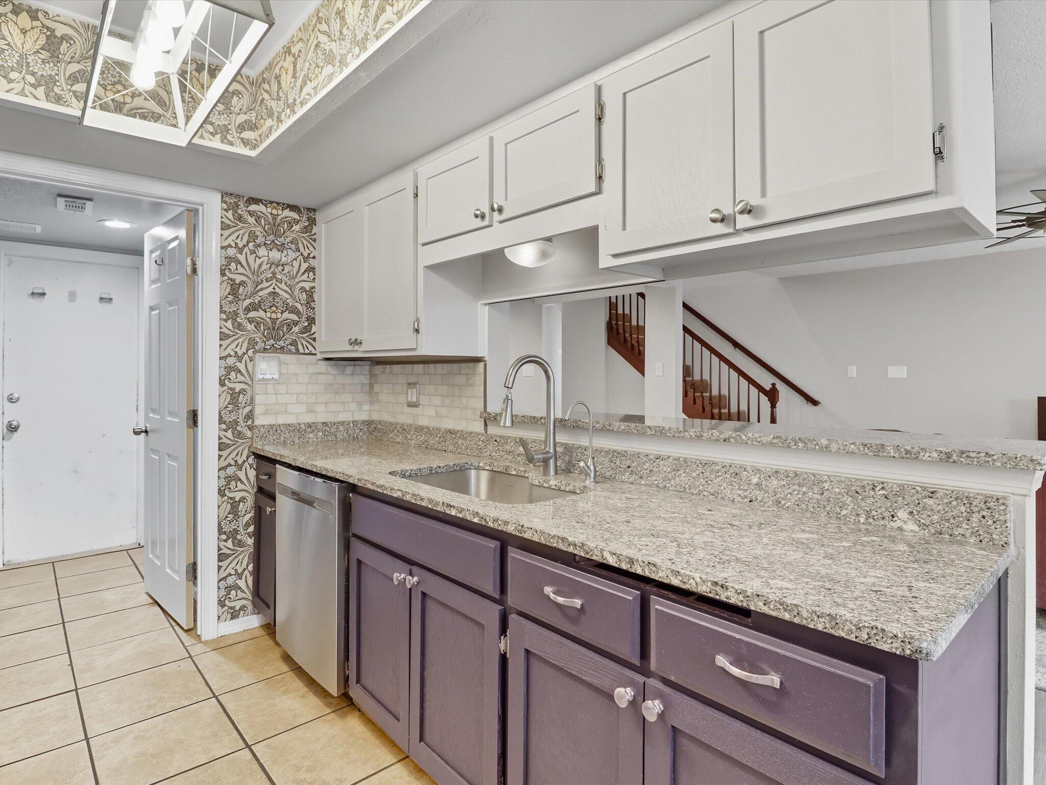 3000 BRIGHT STAR Drive NW