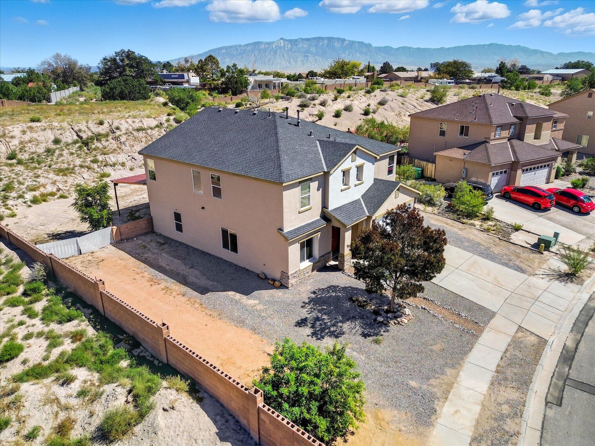 206 SUGAR RIDGE Loop SE