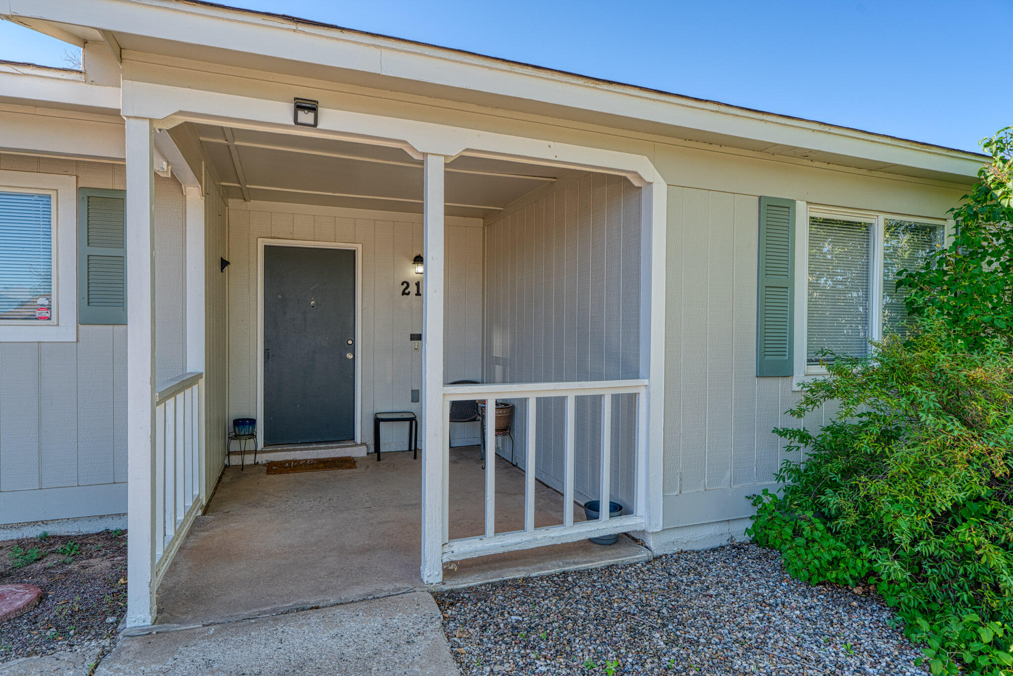 21 SOMMERSET Drive SE